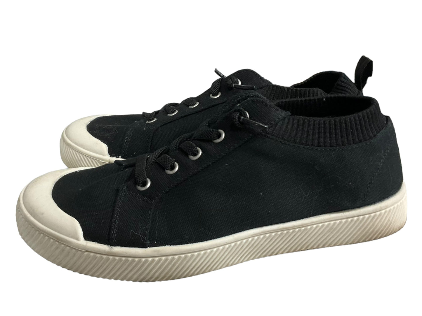 Shoes Athletic By Torrid Size: 9