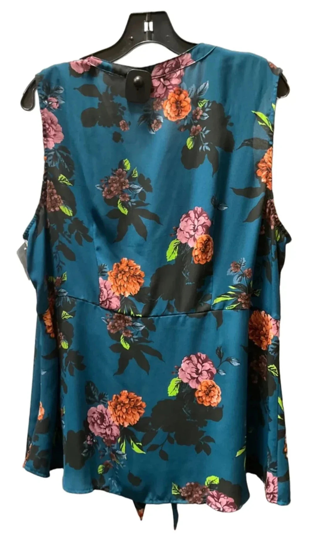 Top Sleeveless By Torrid In Teal, Size: 1x