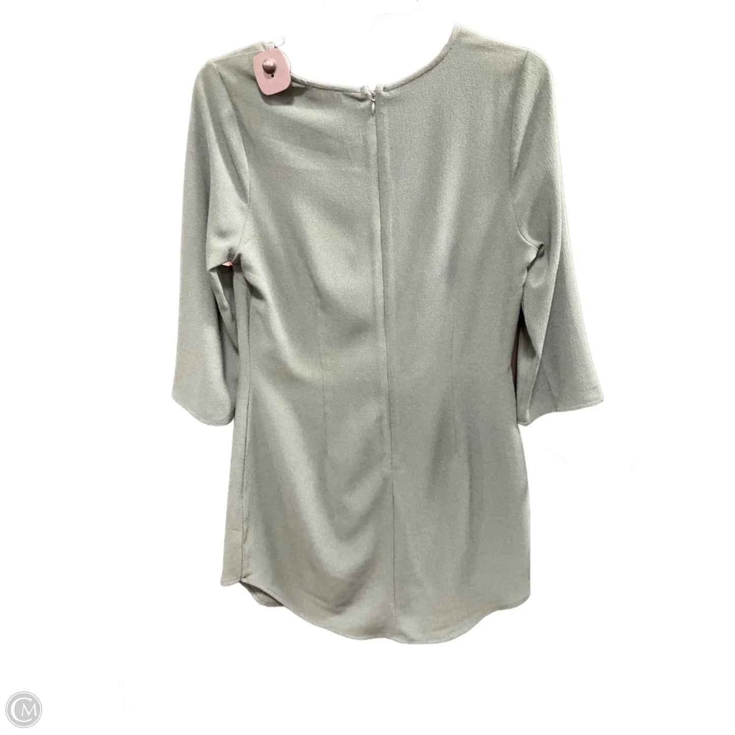 Dress Casual Short By Tobi In Green, Size: M