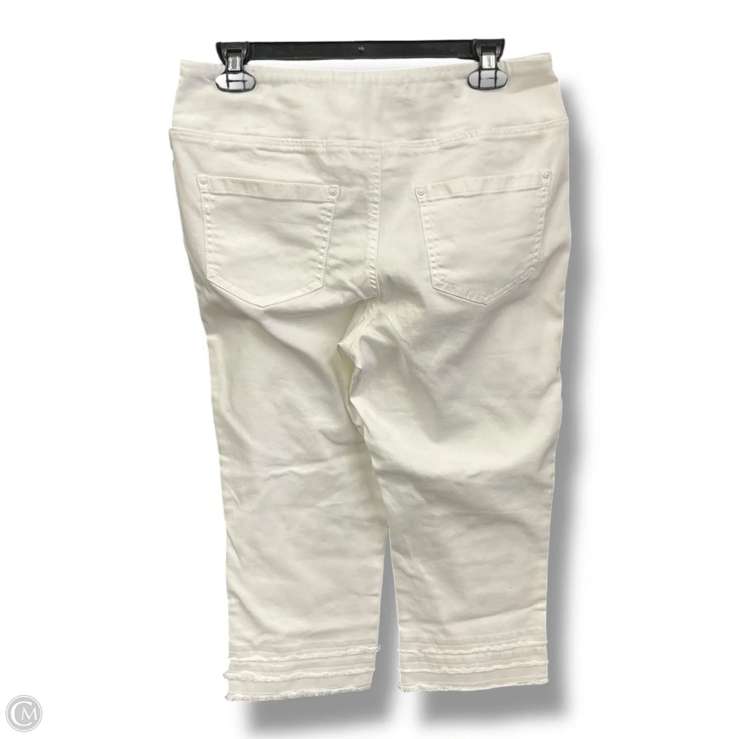 Capris By Belle By Kim Gravel In White, Size: 10