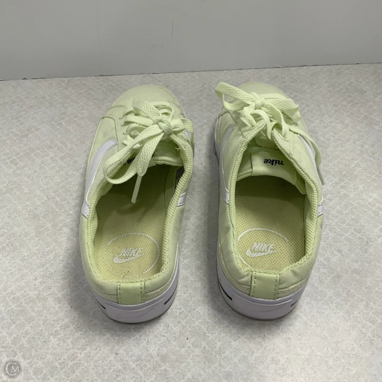 Shoes Athletic By Nike In Green, Size: 7