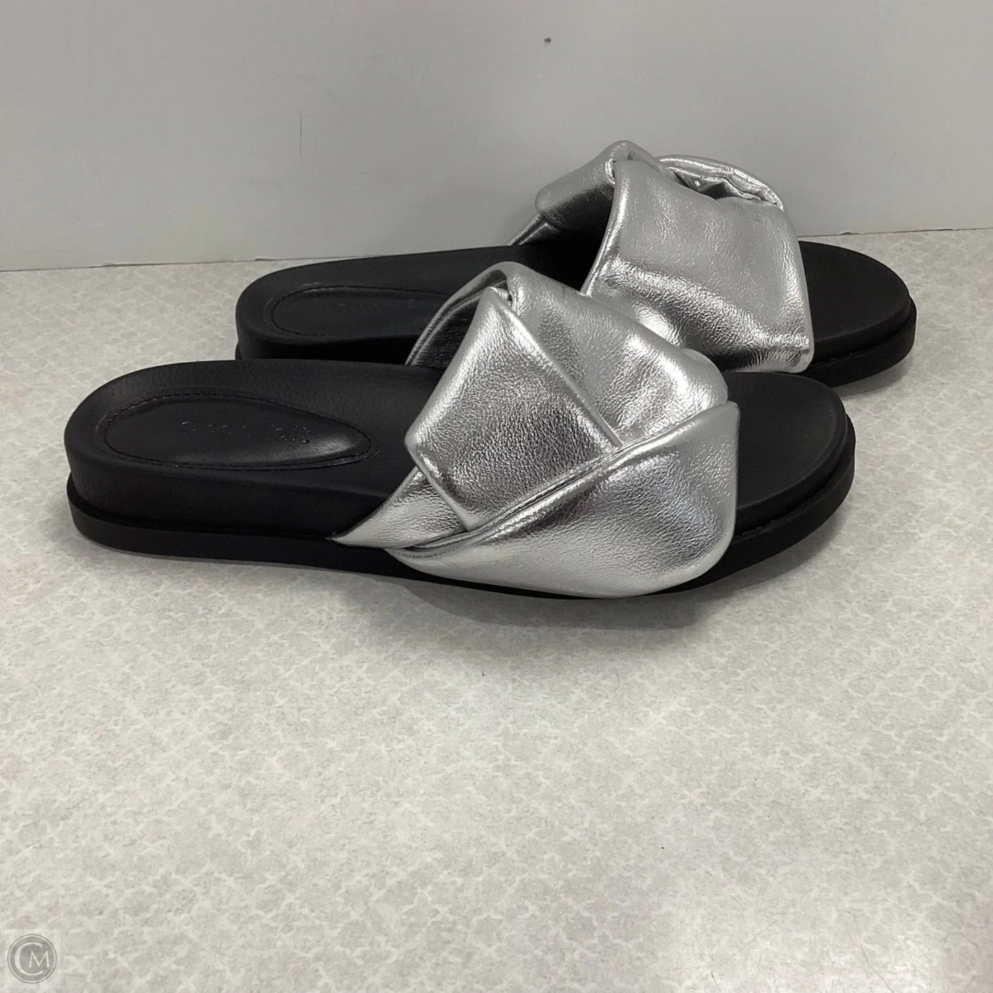 Sandals Flats By Open Edit In Silver, Size: 6