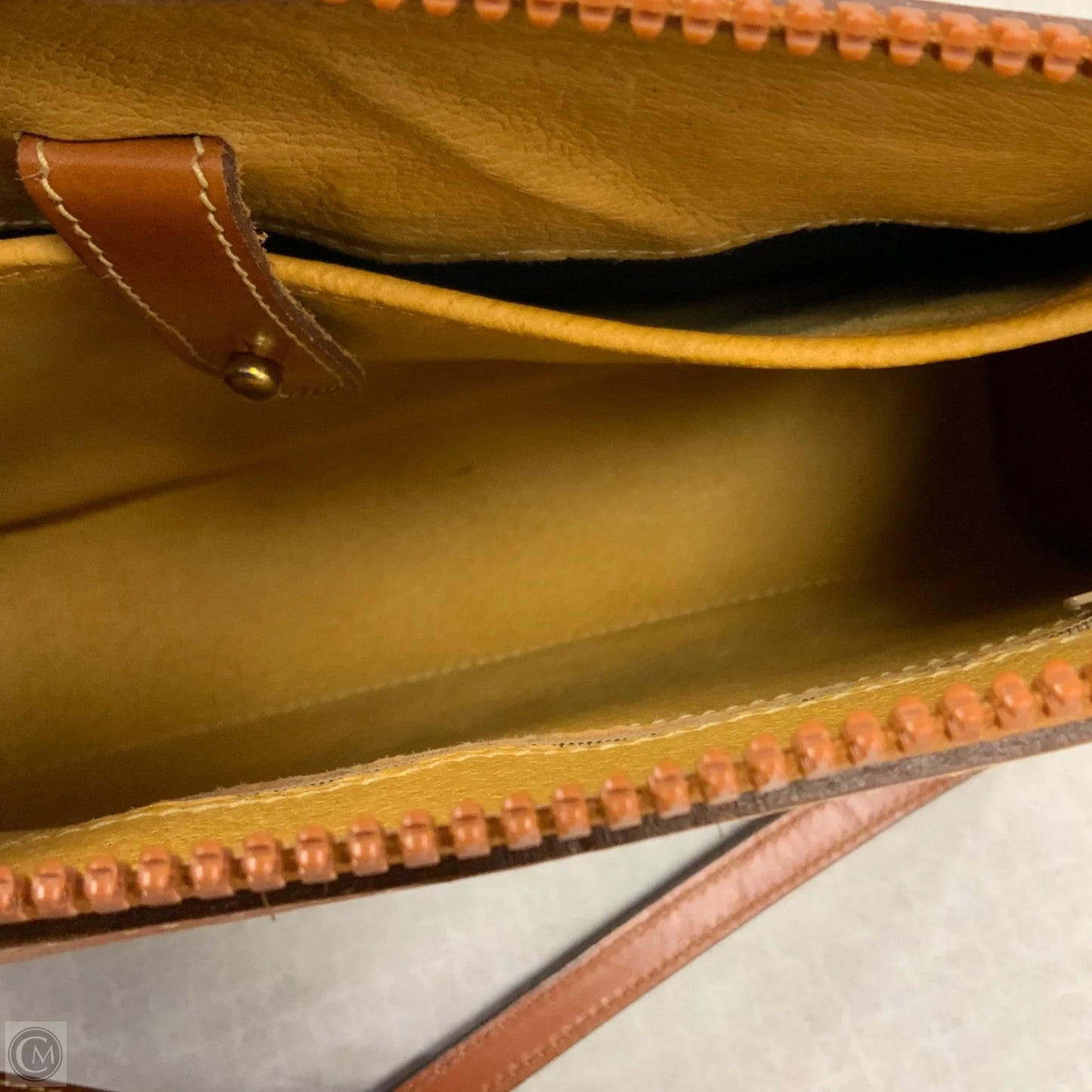 Crossbody Designer By Dooney And Bourke, Size: Medium