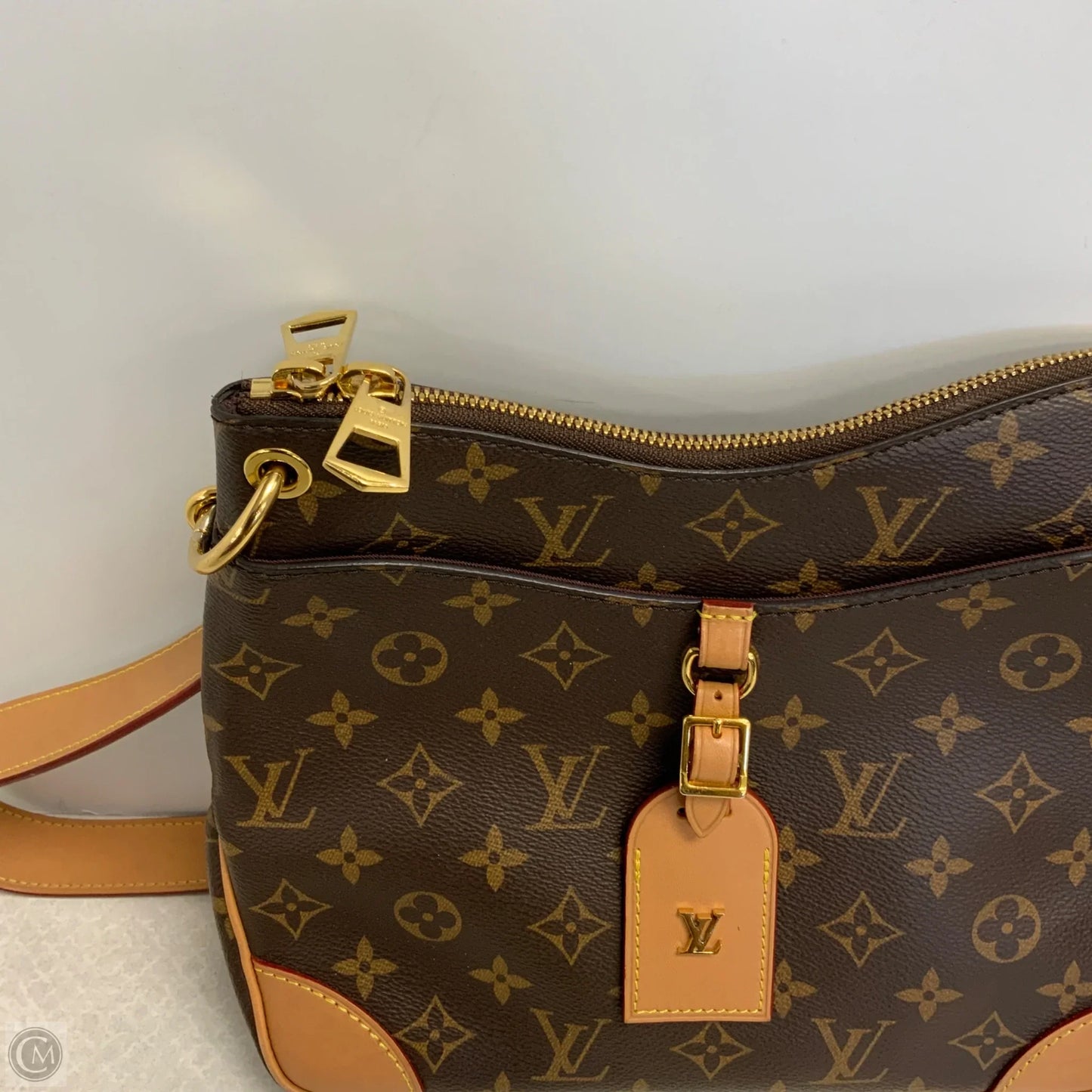 Crossbody Luxury Designer By Louis Vuitton, Size: Small