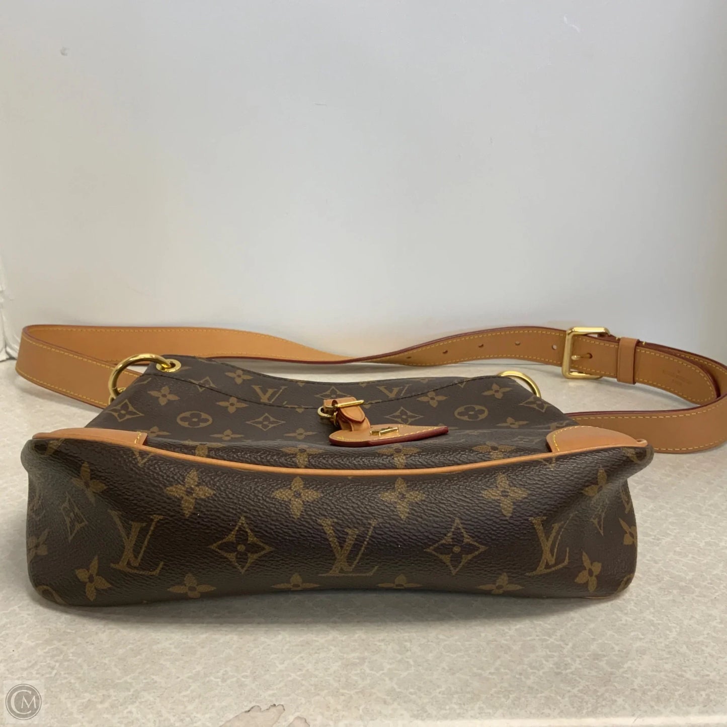 Crossbody Luxury Designer By Louis Vuitton, Size: Small