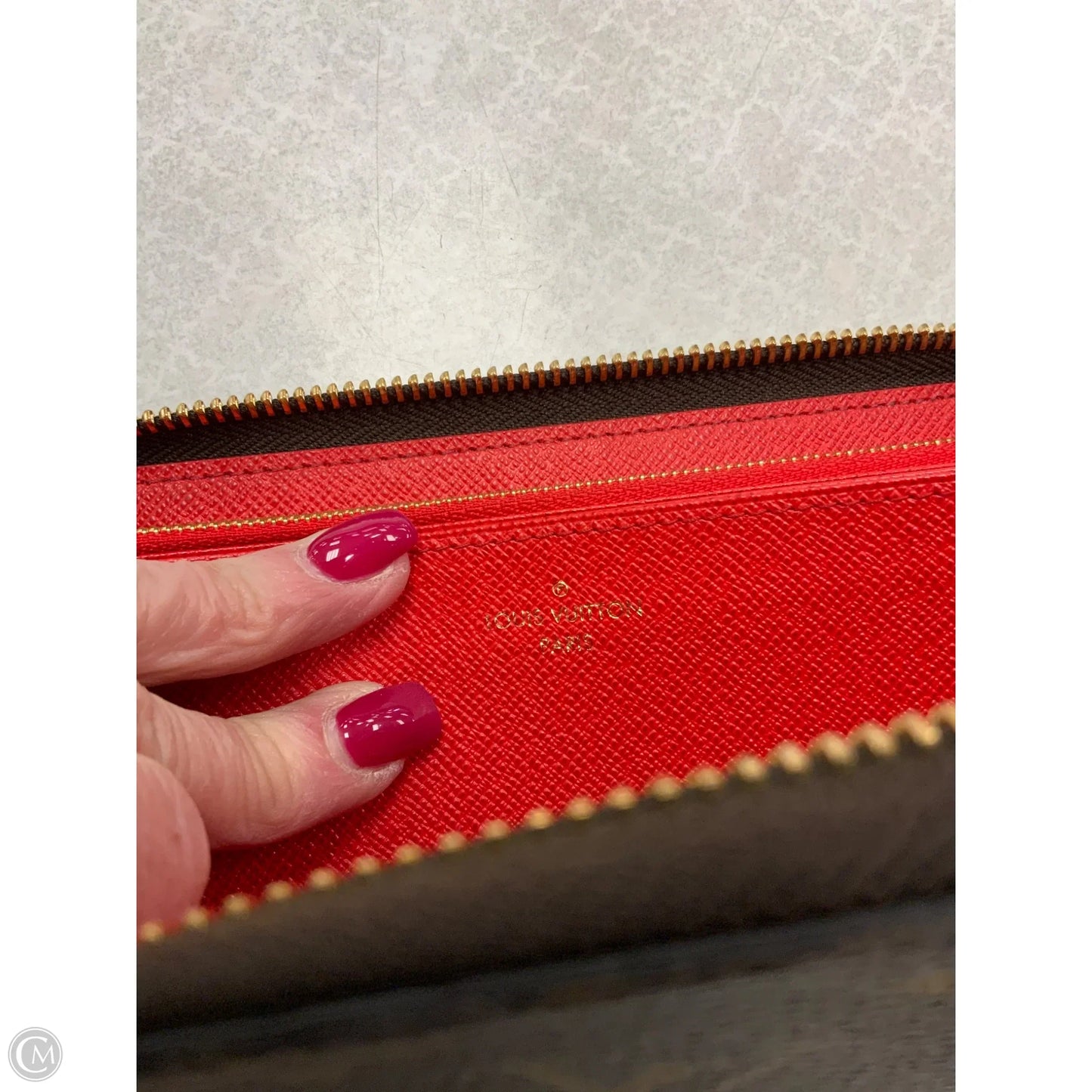 Wallet Luxury Designer By Louis Vuitton, Size: Medium