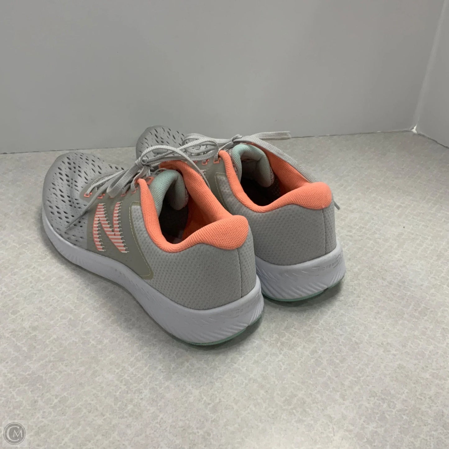 Shoes Athletic By New Balance In Grey, Size: 10