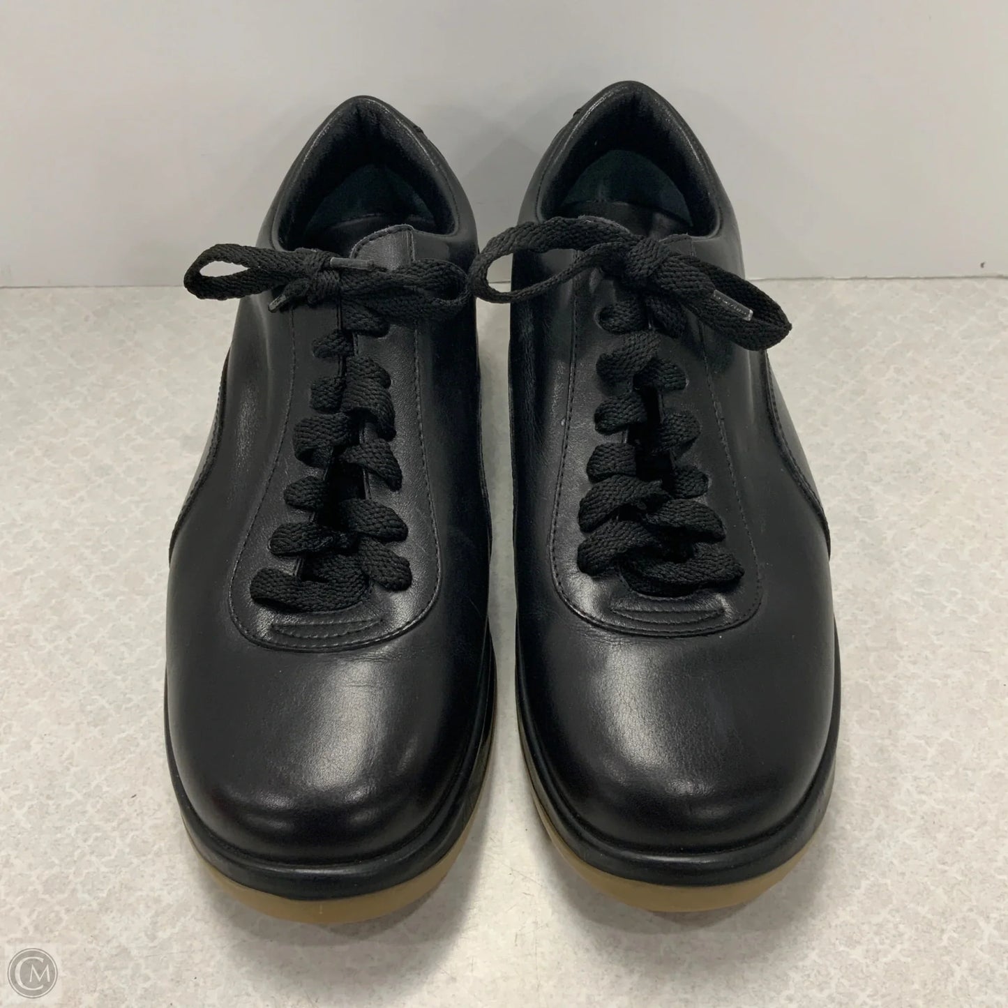 Shoes Luxury Designer By Louis Vuitton In Black, Size: 6.5