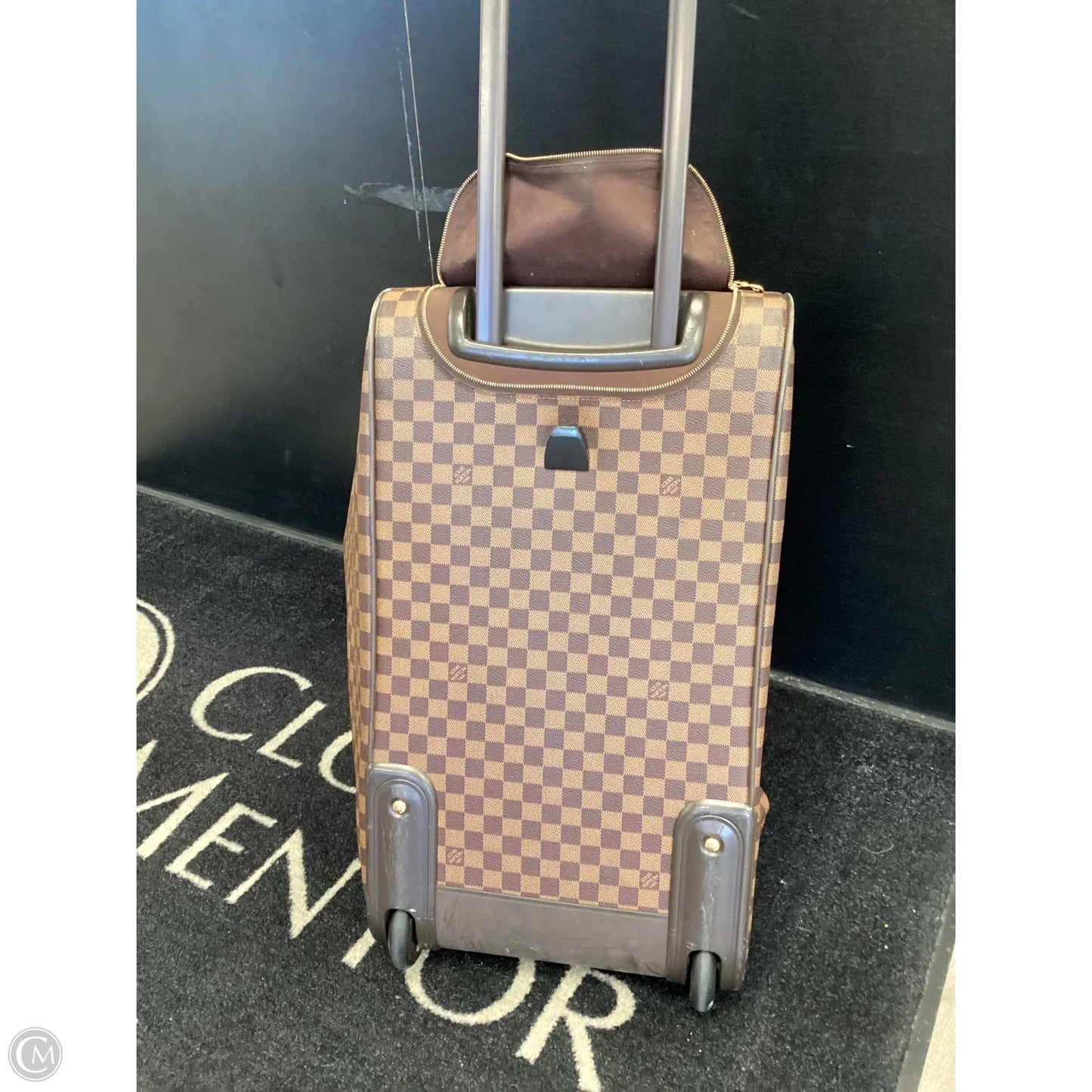 Luggage Luxury Designer By Louis Vuitton, Size: Large