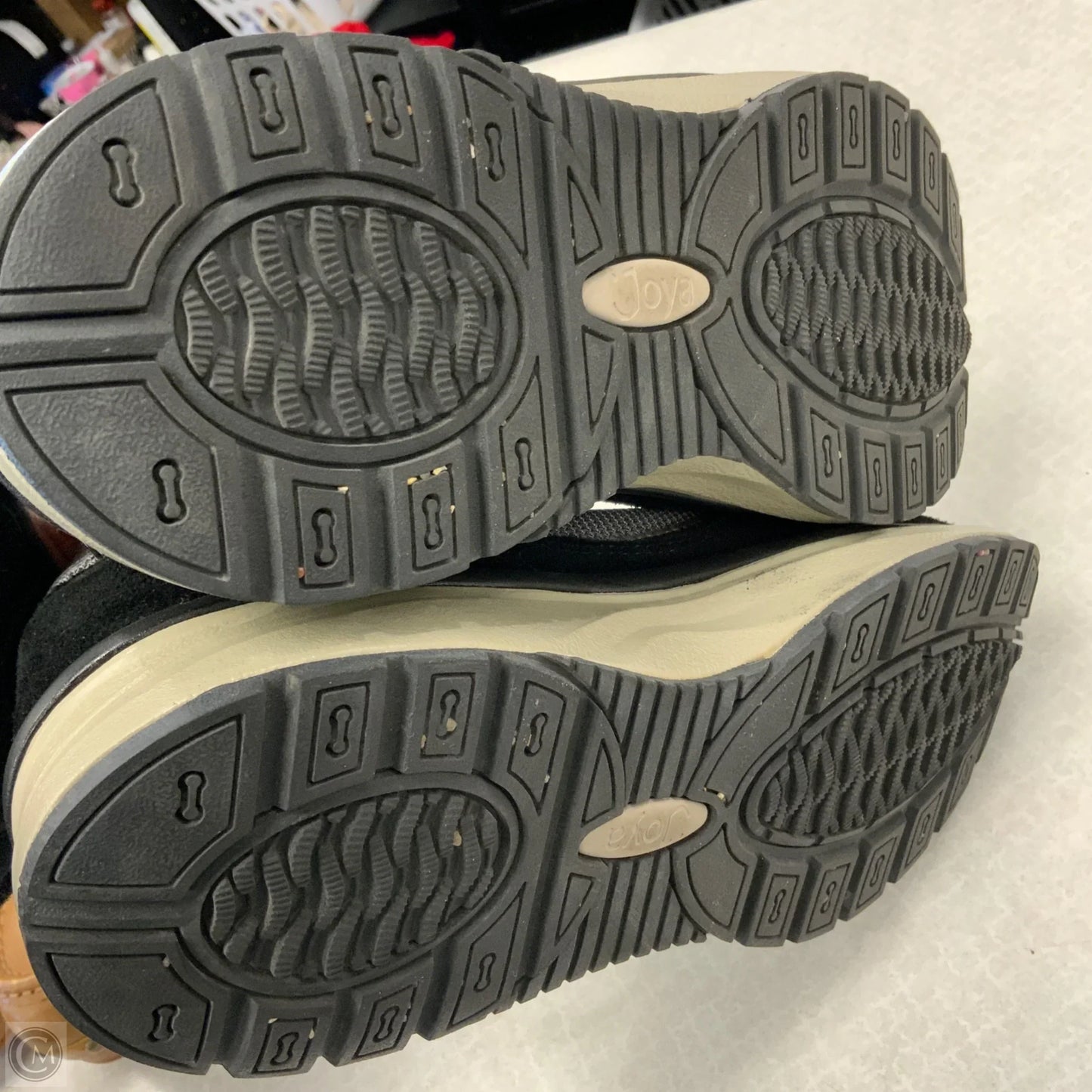 Shoes Athletic By joya In Black & Grey, Size: 8.5
