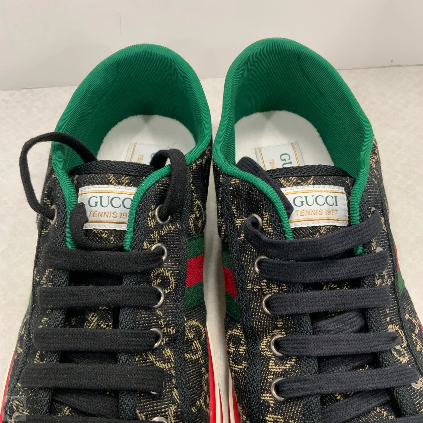 Shoes Luxury Designer By Gucci In Black, Size: 10