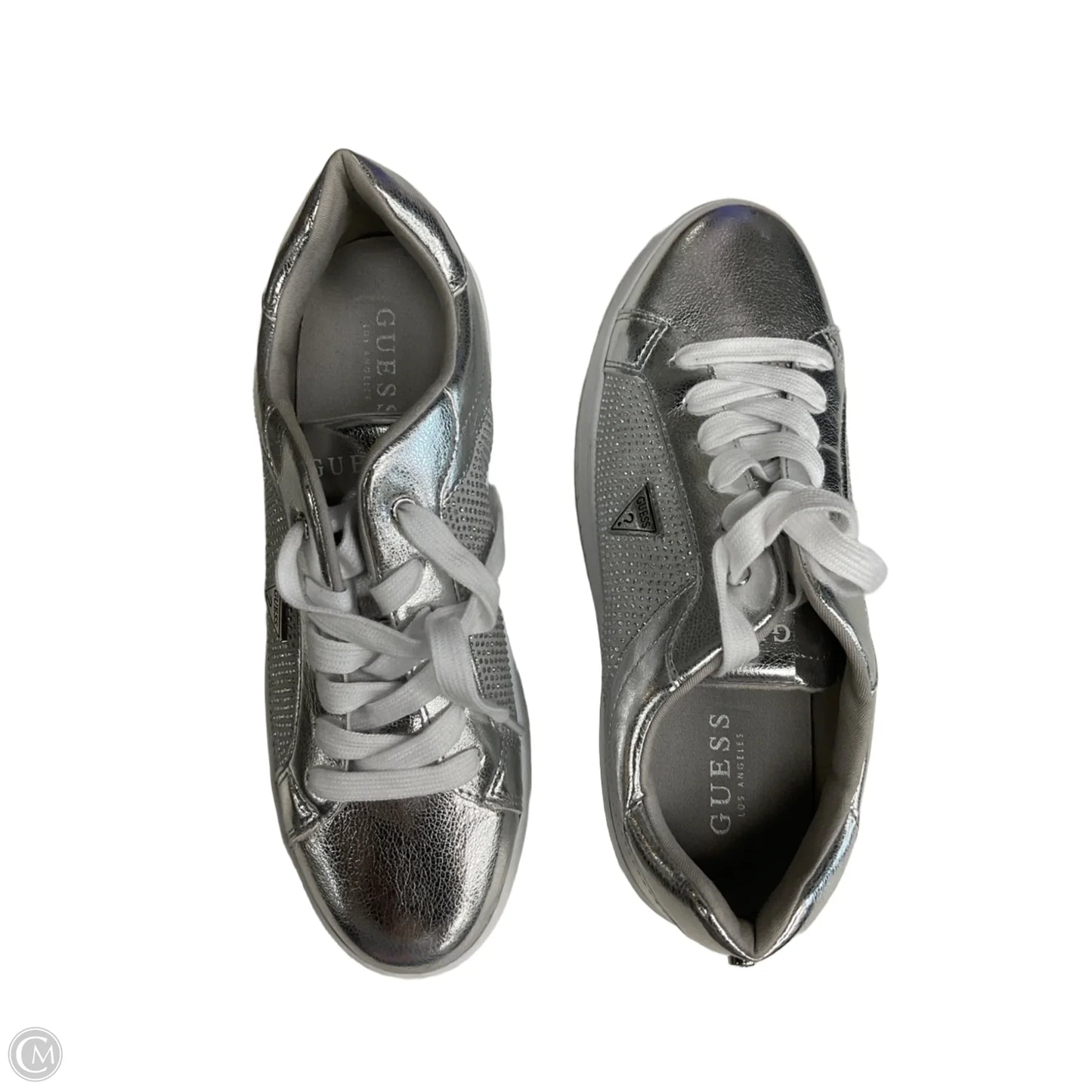 Shoes Sneakers By Guess In Silver, Size: 10