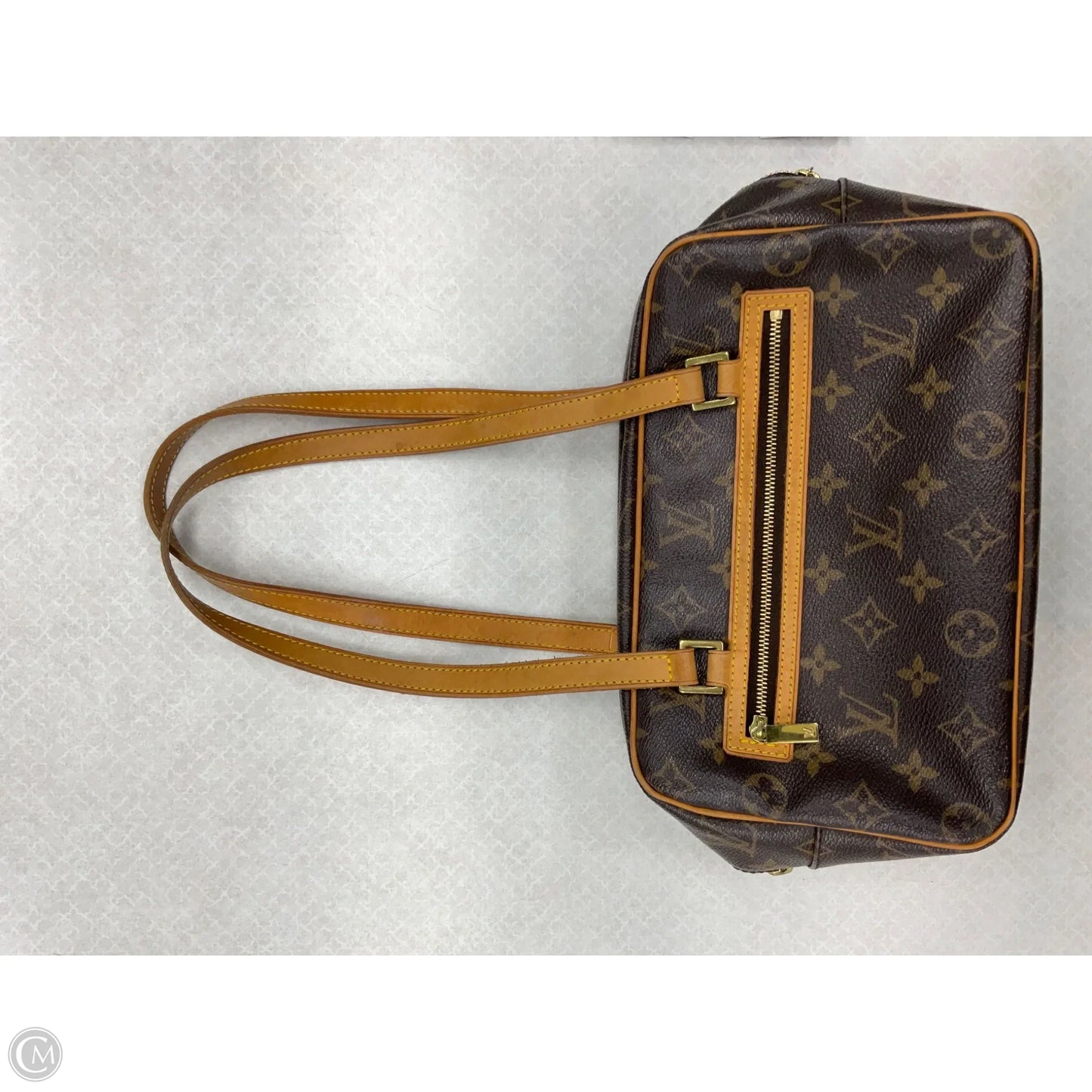Handbag Luxury Designer By Louis Vuitton, Size: Medium