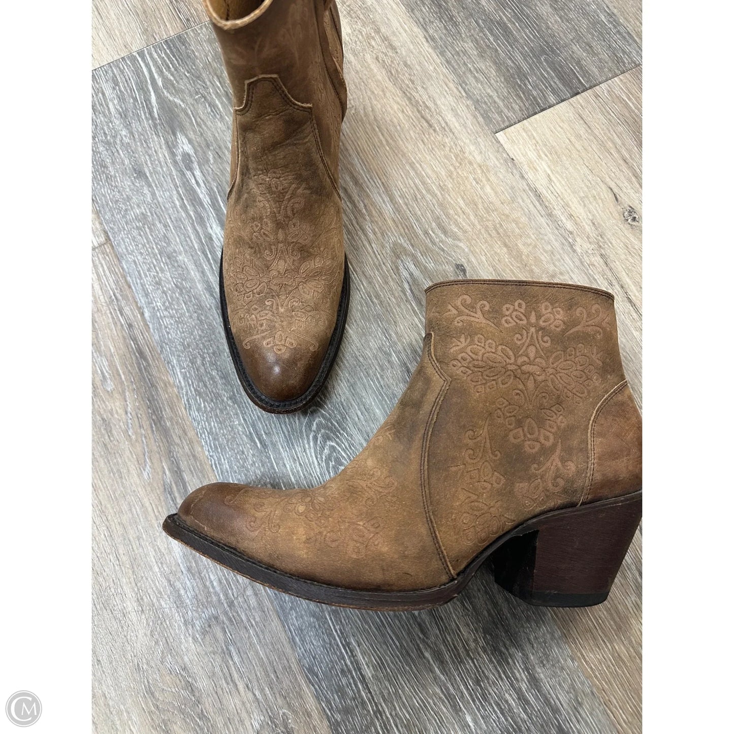 Boots Ankle Heels By Shyanne In Brown, Size: 9