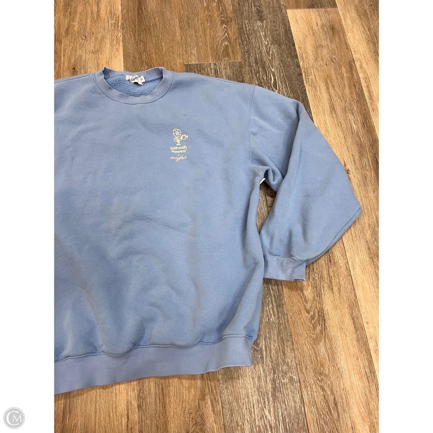 Sweatshirt Crewneck By Mayfair In Blue, Size: M