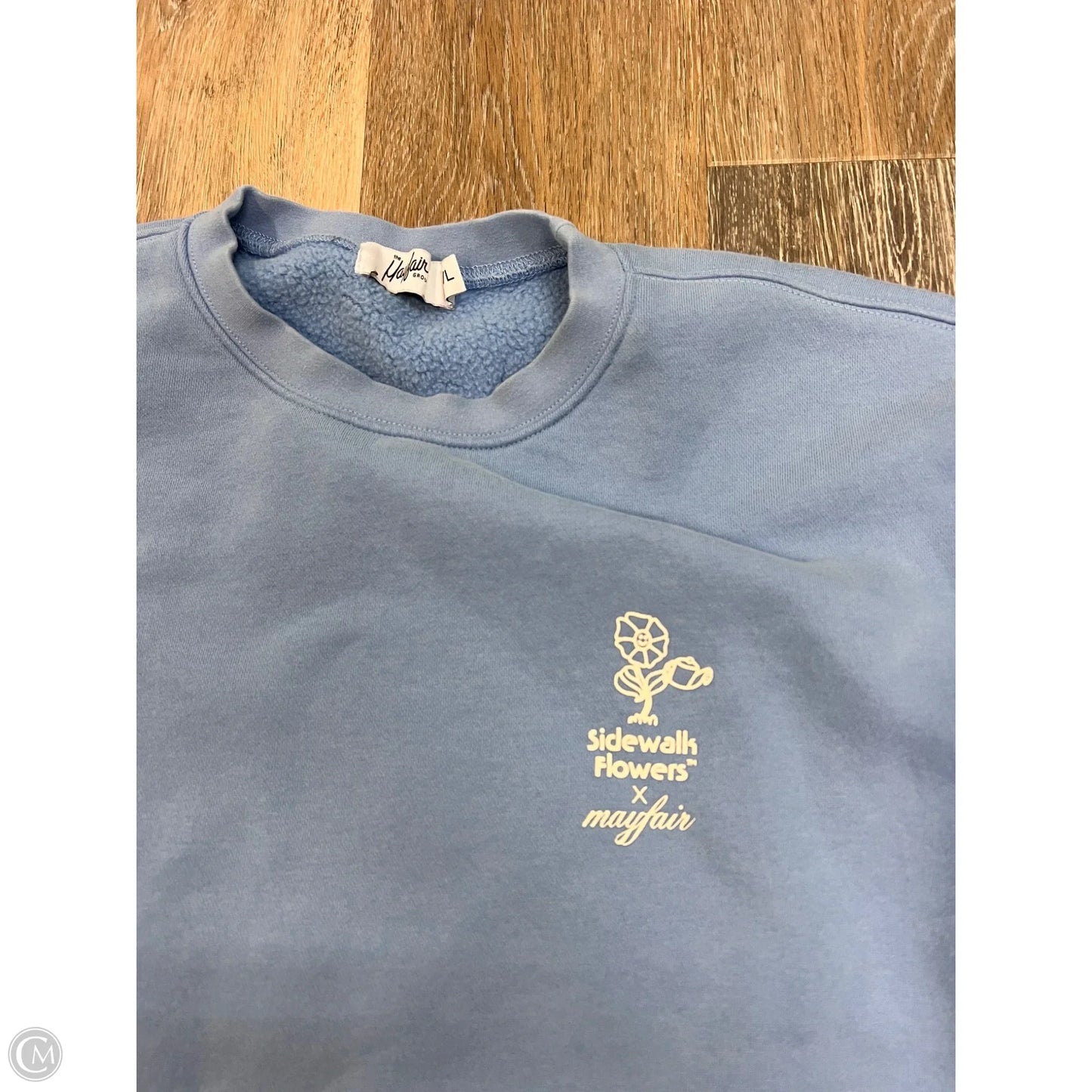 Sweatshirt Crewneck By Mayfair In Blue, Size: M