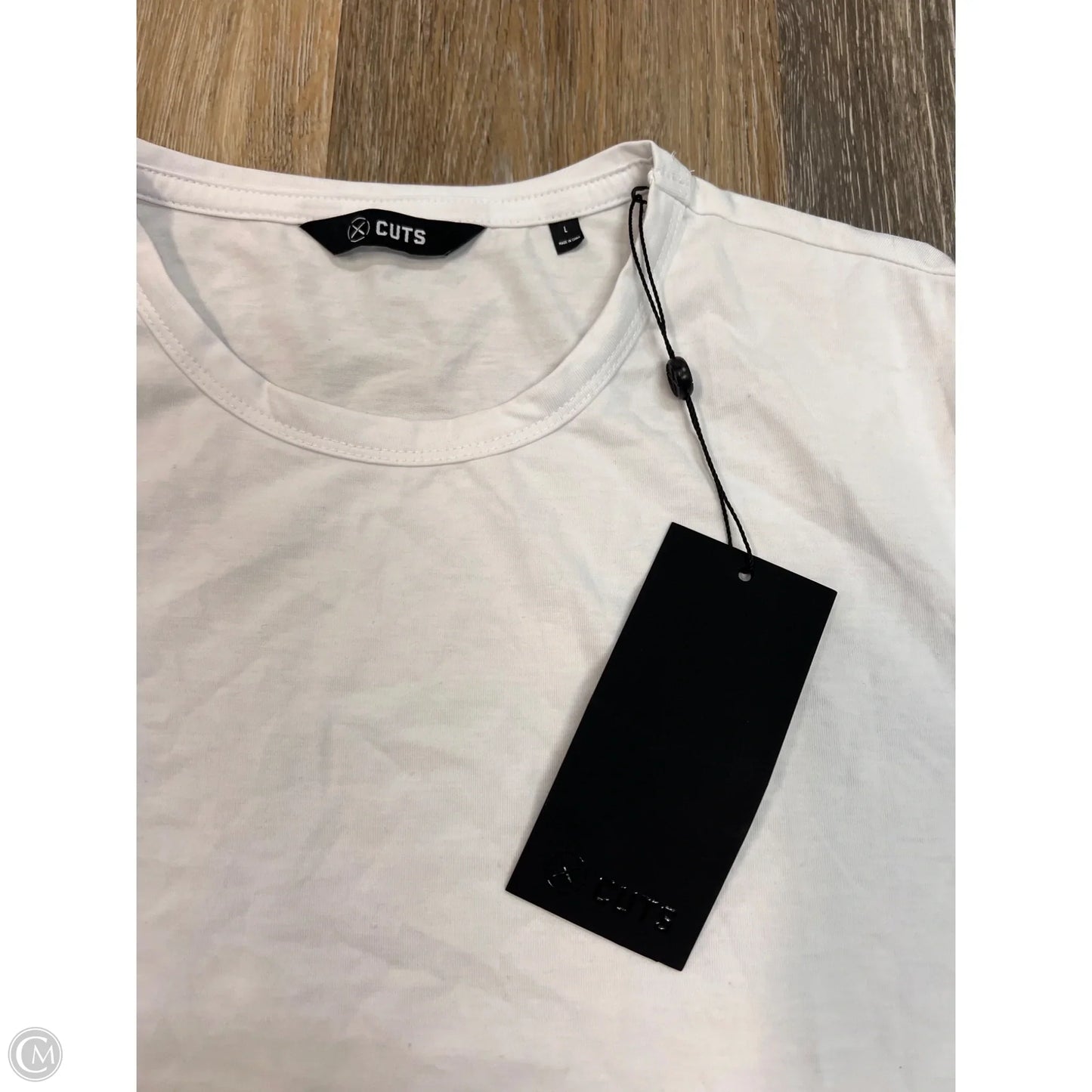 Top Short Sleeve By Cuts In White, Size: L