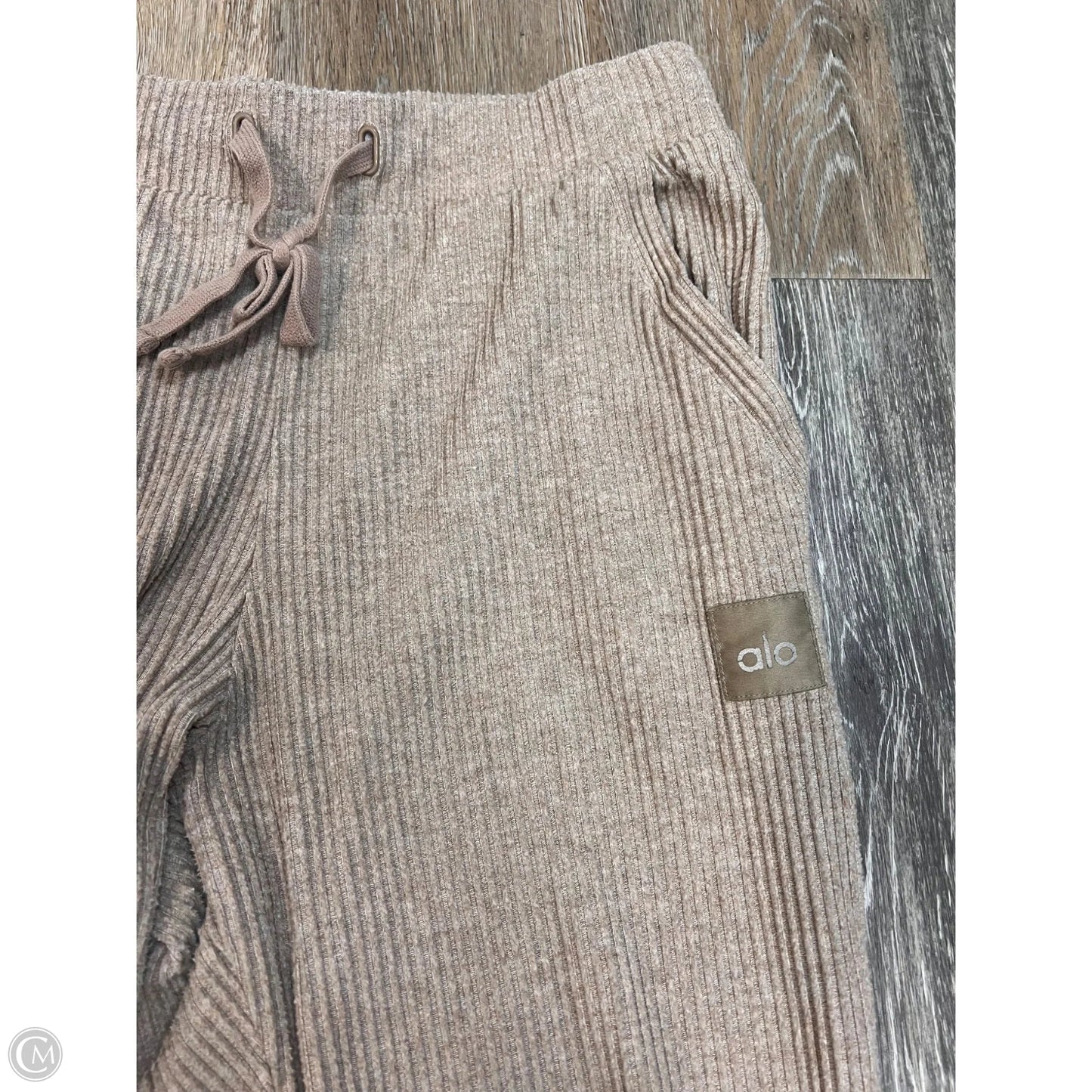 Athletic Pants By Alo In Tan, Size: M