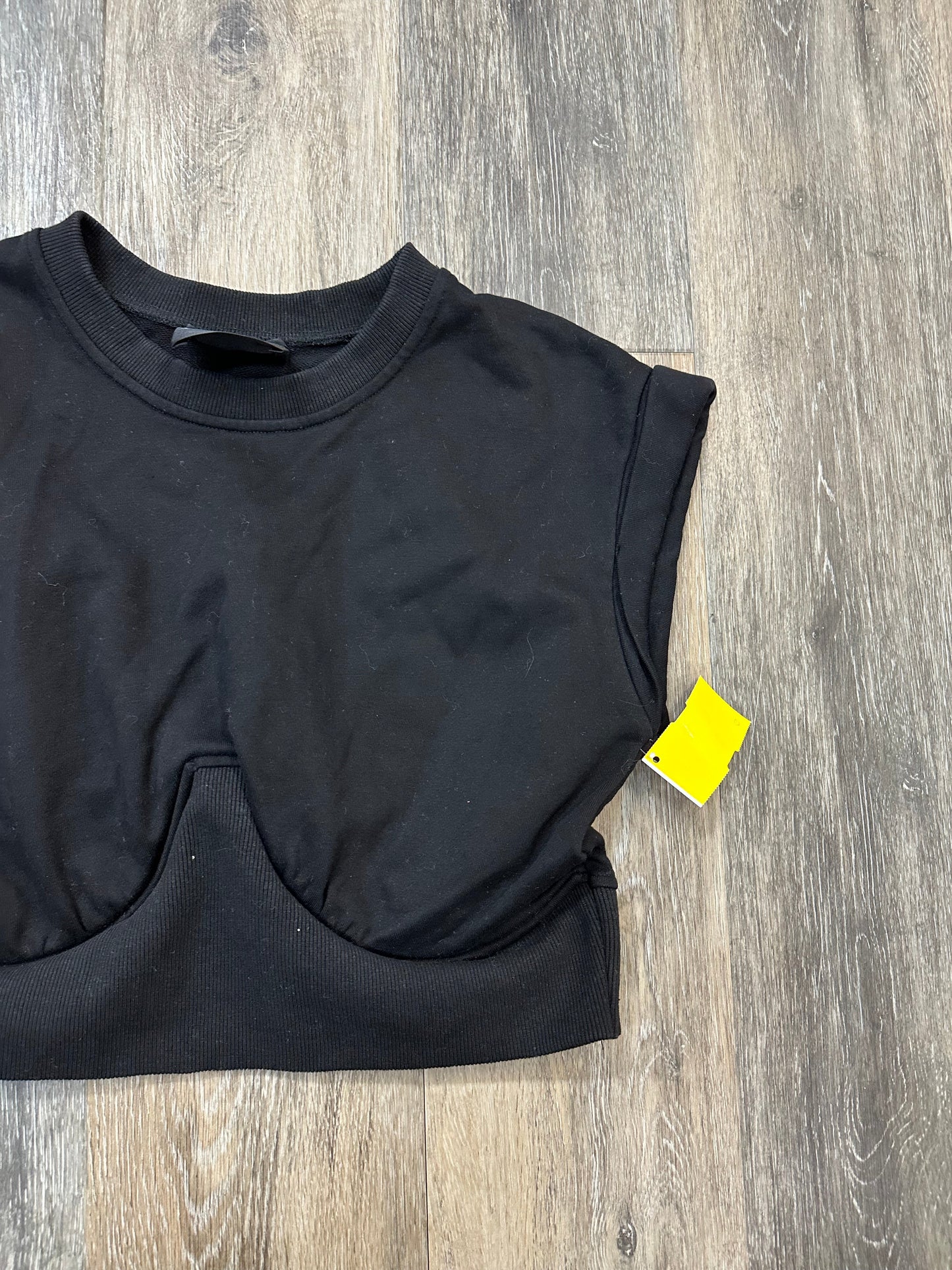 Top Short Sleeve By Kittenish In Black, Size: L