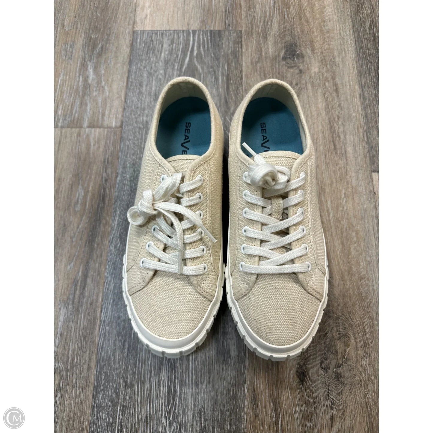 Shoes Sneakers By Seavees In Cream, Size: 8