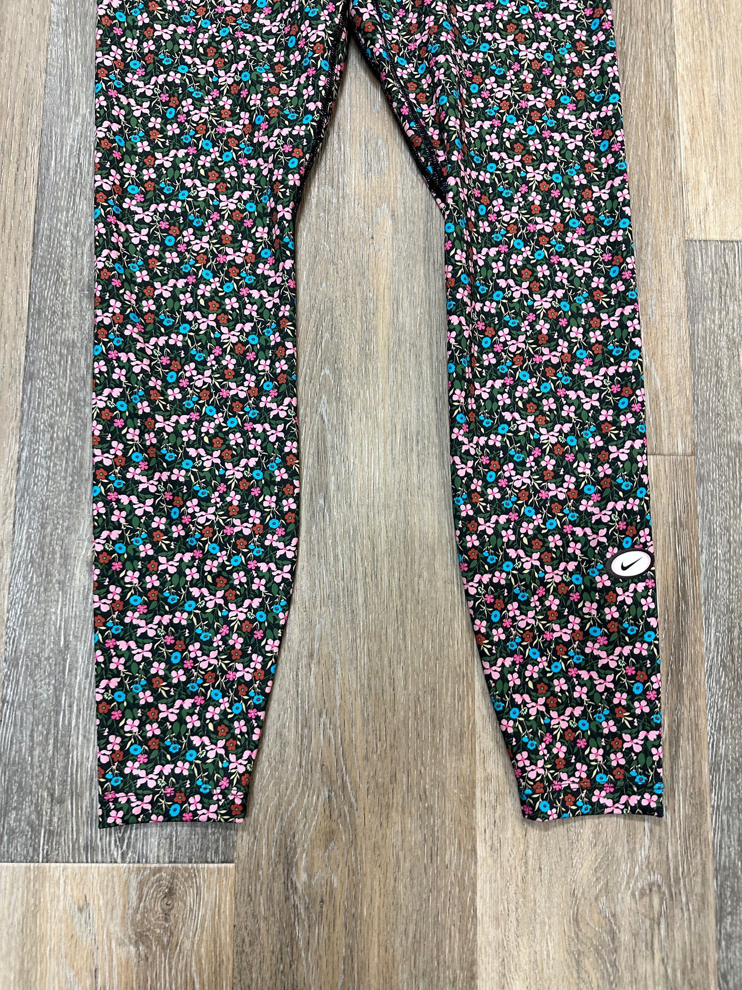 Athletic Leggings By Nike Apparel In Floral Print, Size: S