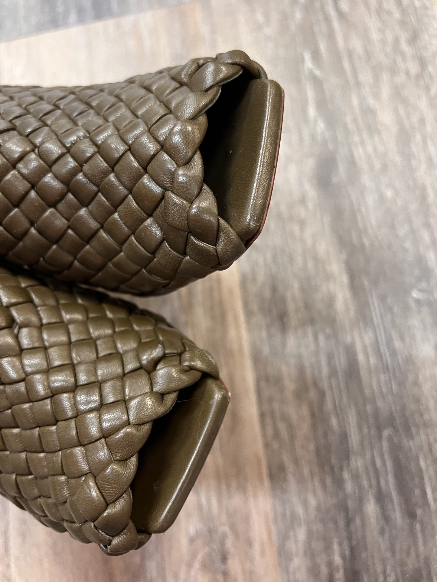 Shoes Luxury Designer By Bottega Veneta Size: 8
