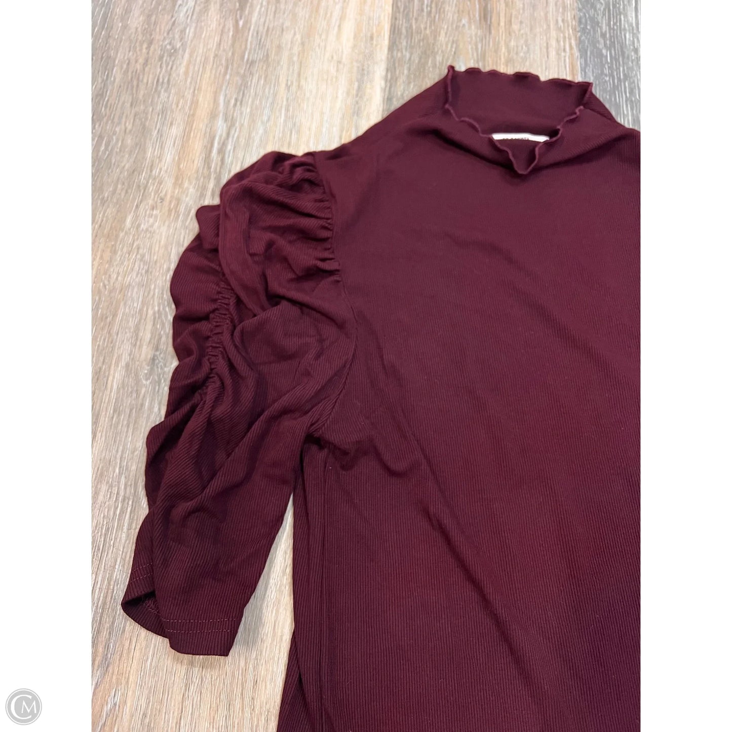 Top Short Sleeve By Bb Dakota In Maroon, Size: S