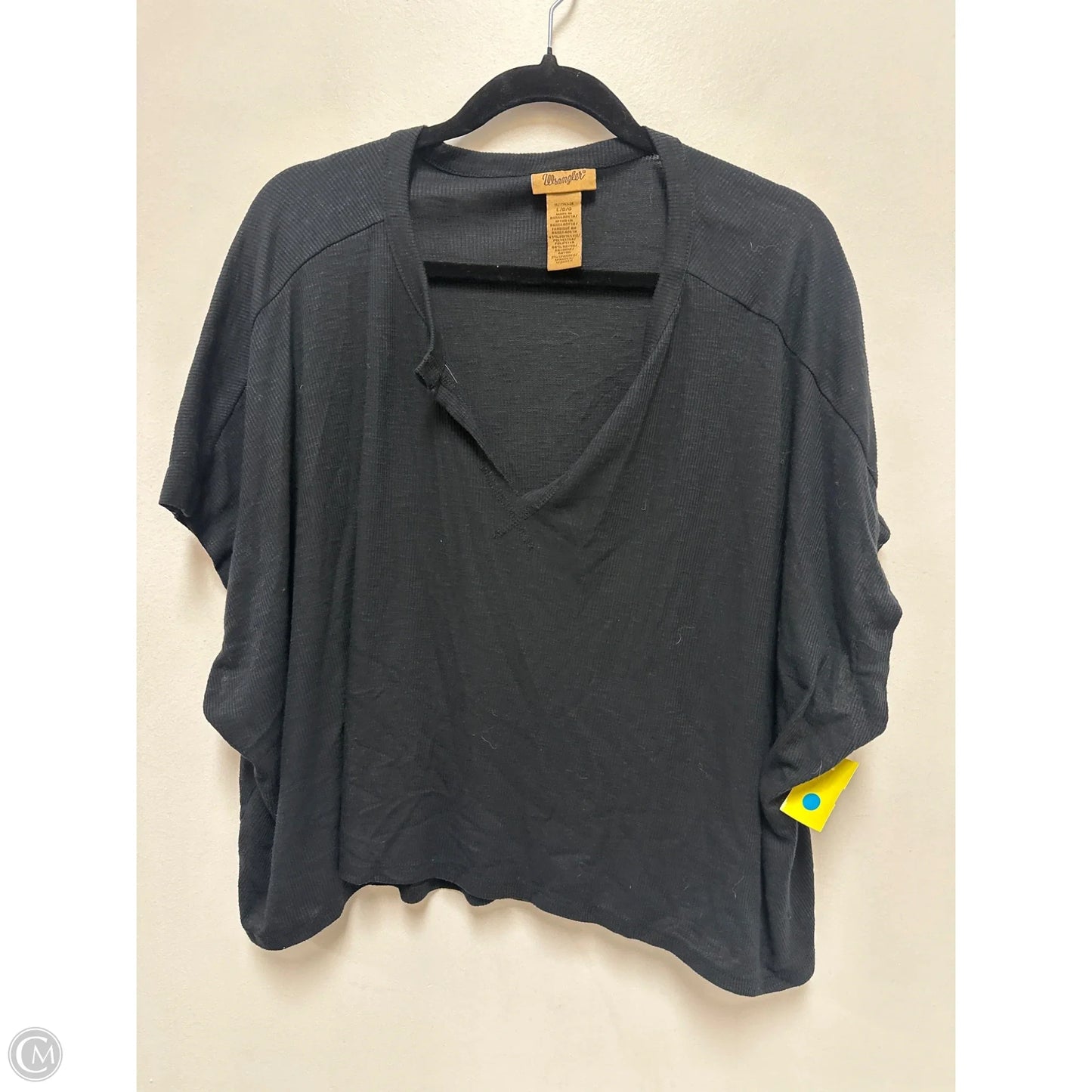 Top Short Sleeve By Wrangler In Black, Size: L