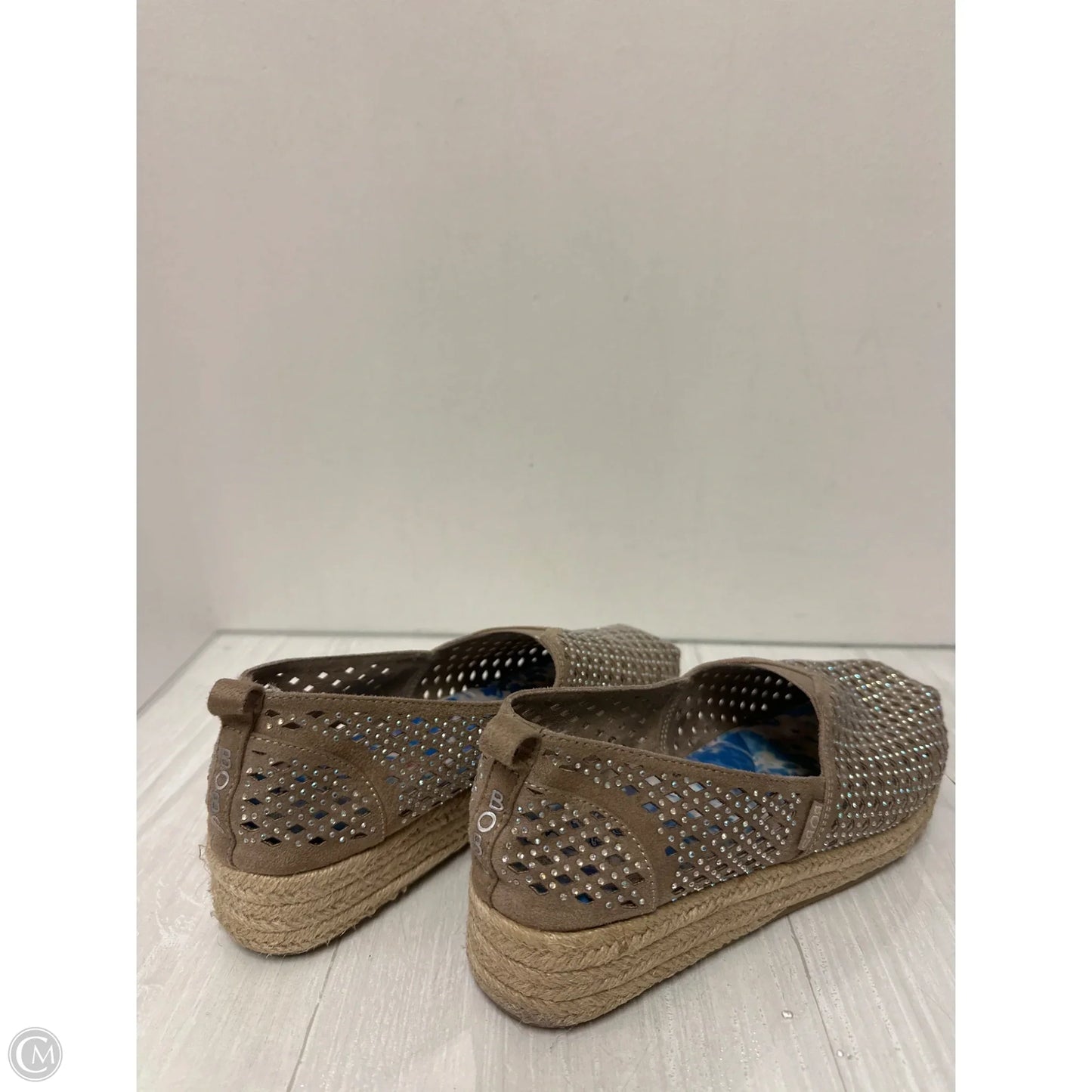 Shoes Flats By Bobs In Tan, Size: 8.5