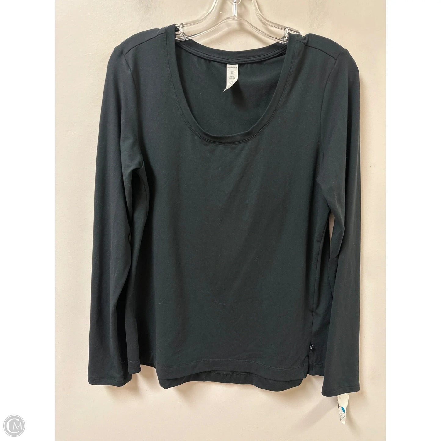 Athletic Top Long Sleeve Crewneck By Marika In Black, Size: M