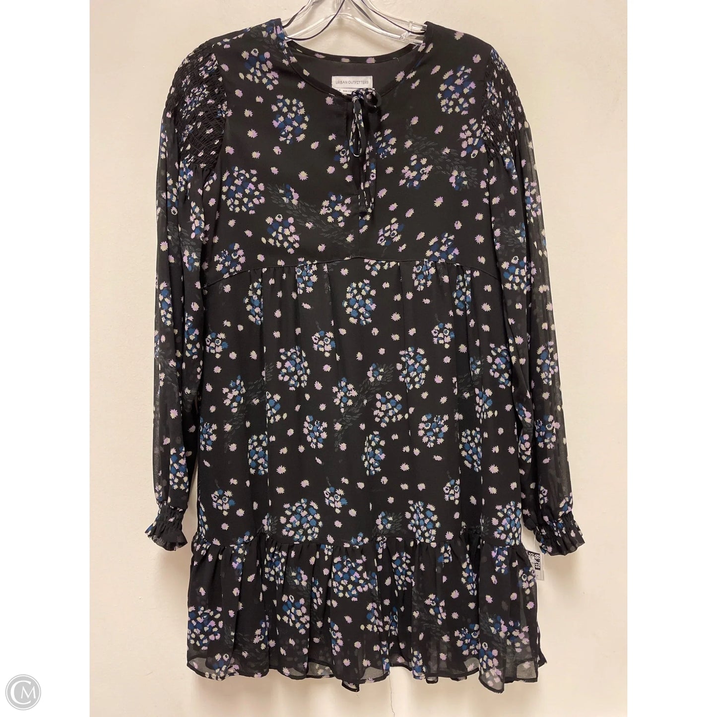 Dress Casual Short By Urban Outfitters In Black, Size: S