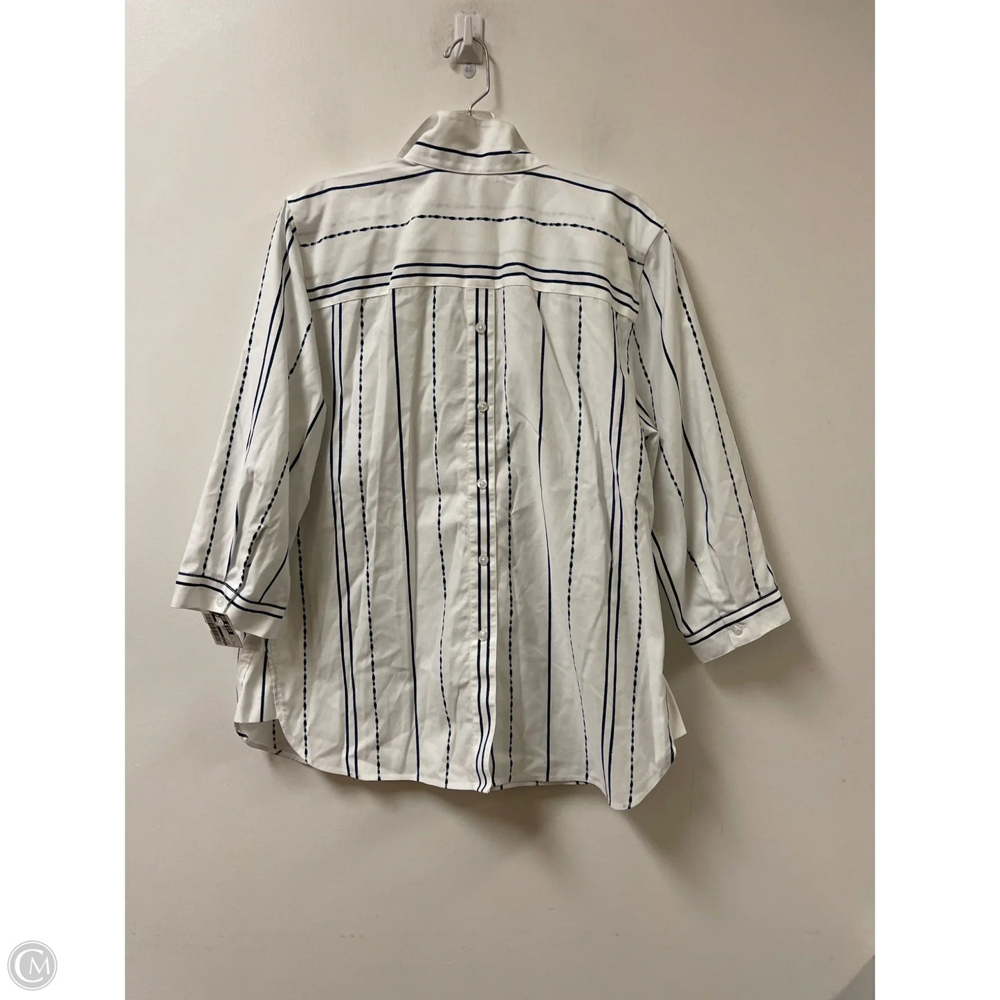 Top Long Sleeve By Chicos In White, Size: L