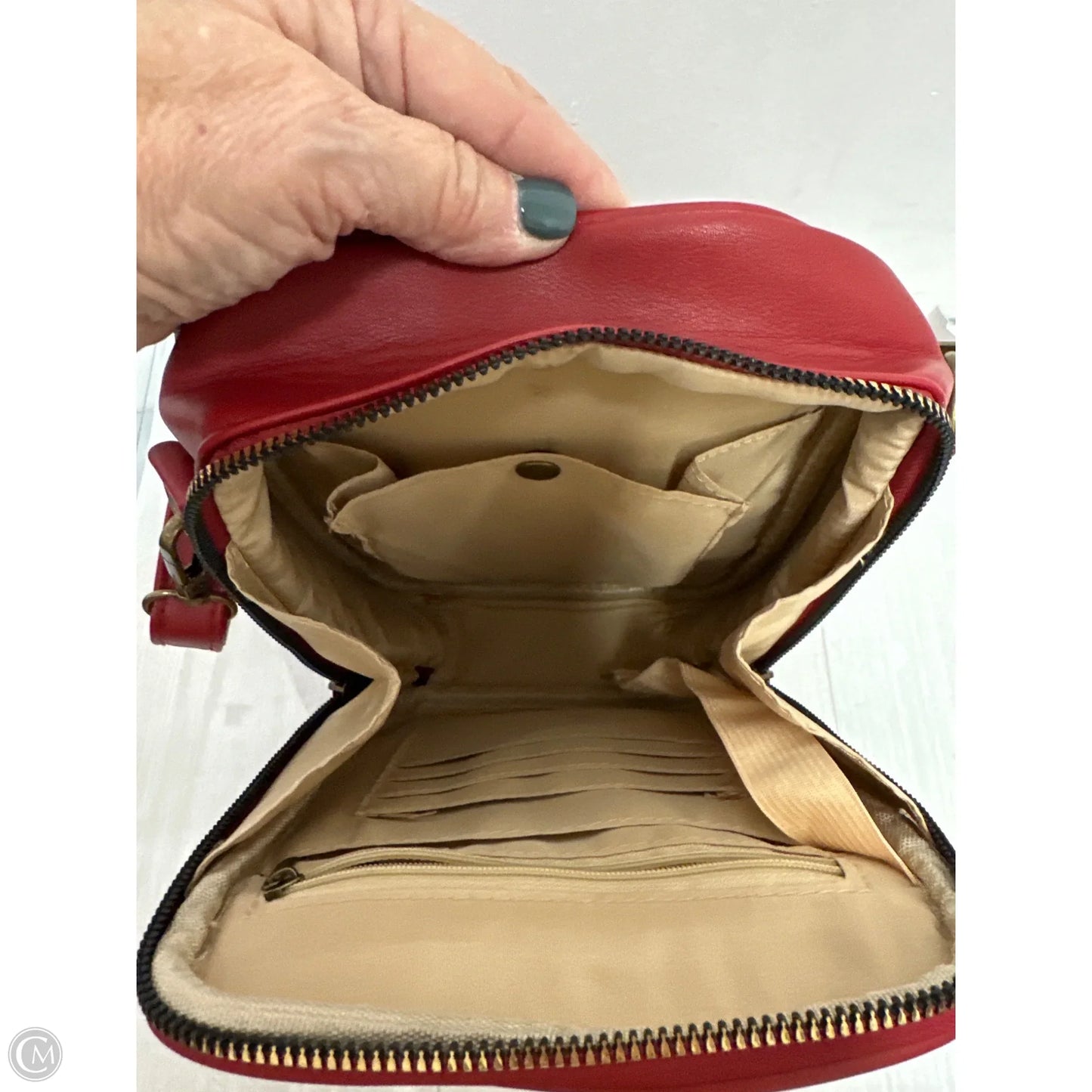 Crossbody By Clothes Mentor, Size: Medium