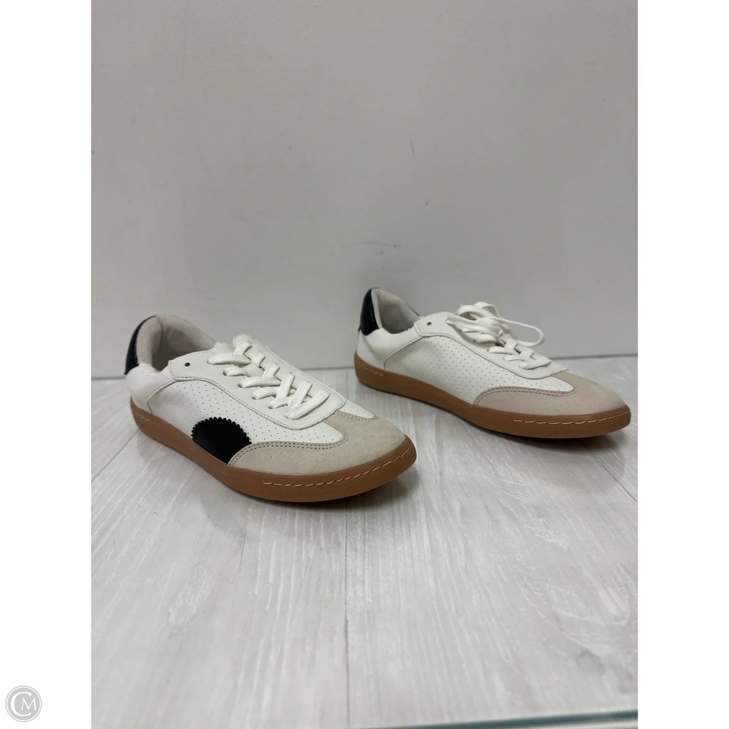 Shoes Sneakers By Dolce Vita In Cream, Size: 8