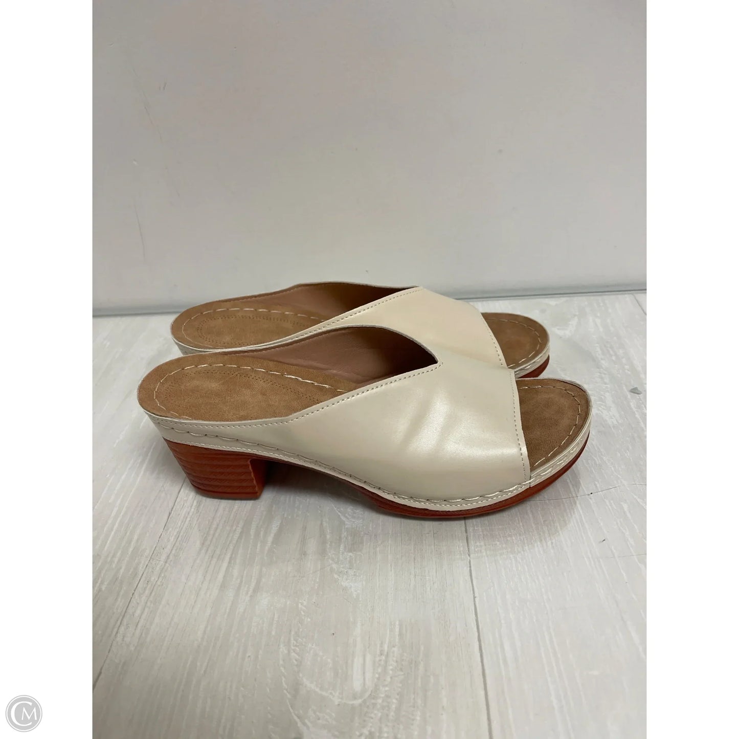 Sandals Heels Block By Clothes Mentor In White, Size: 11.5