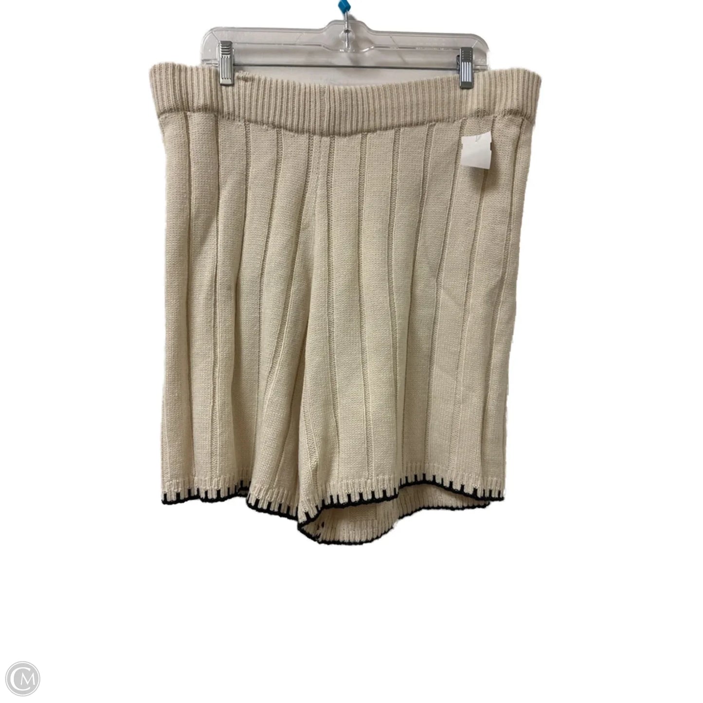 Shorts By Clothes Mentor In Cream, Size: 20