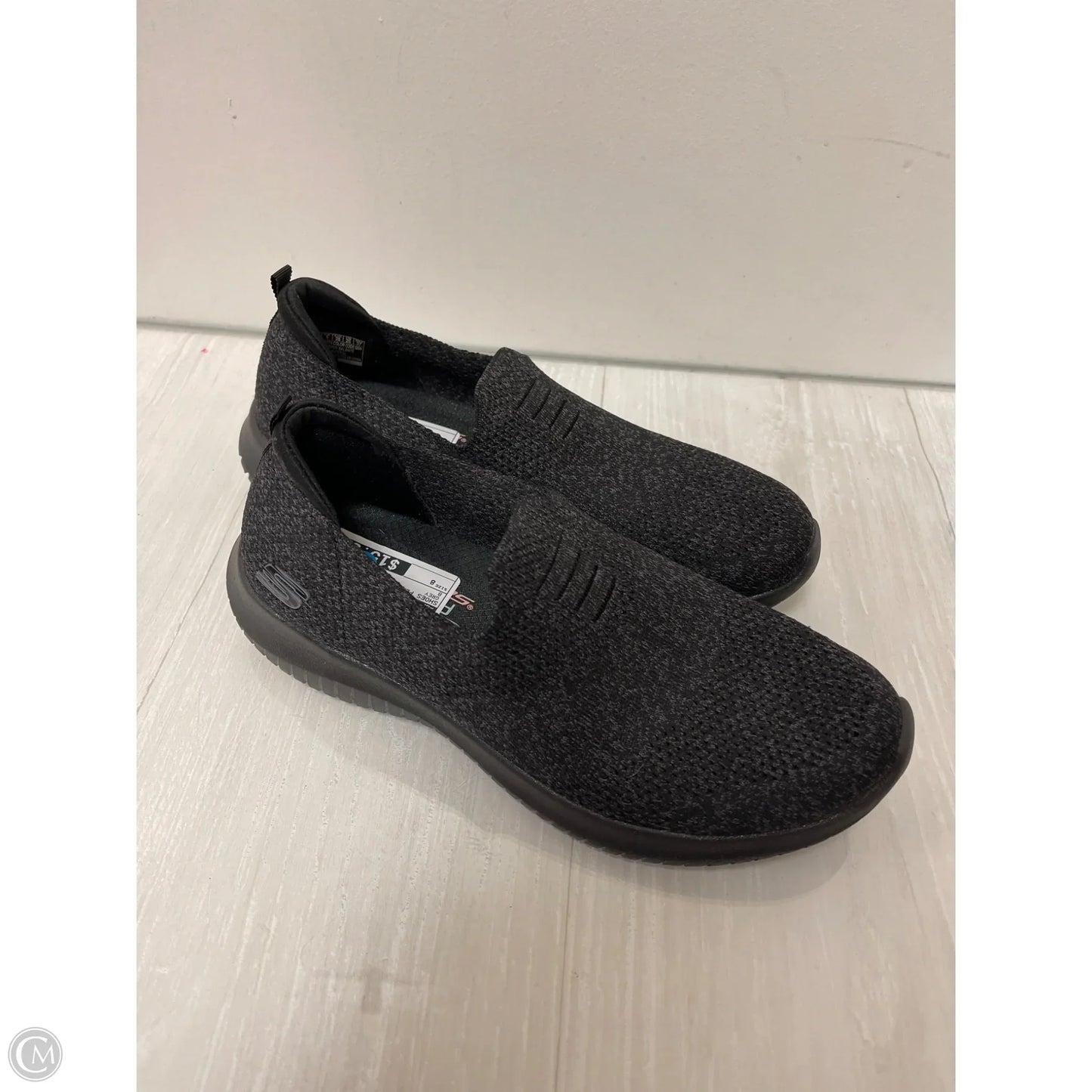Shoes Flats By Skechers In Grey, Size: 8