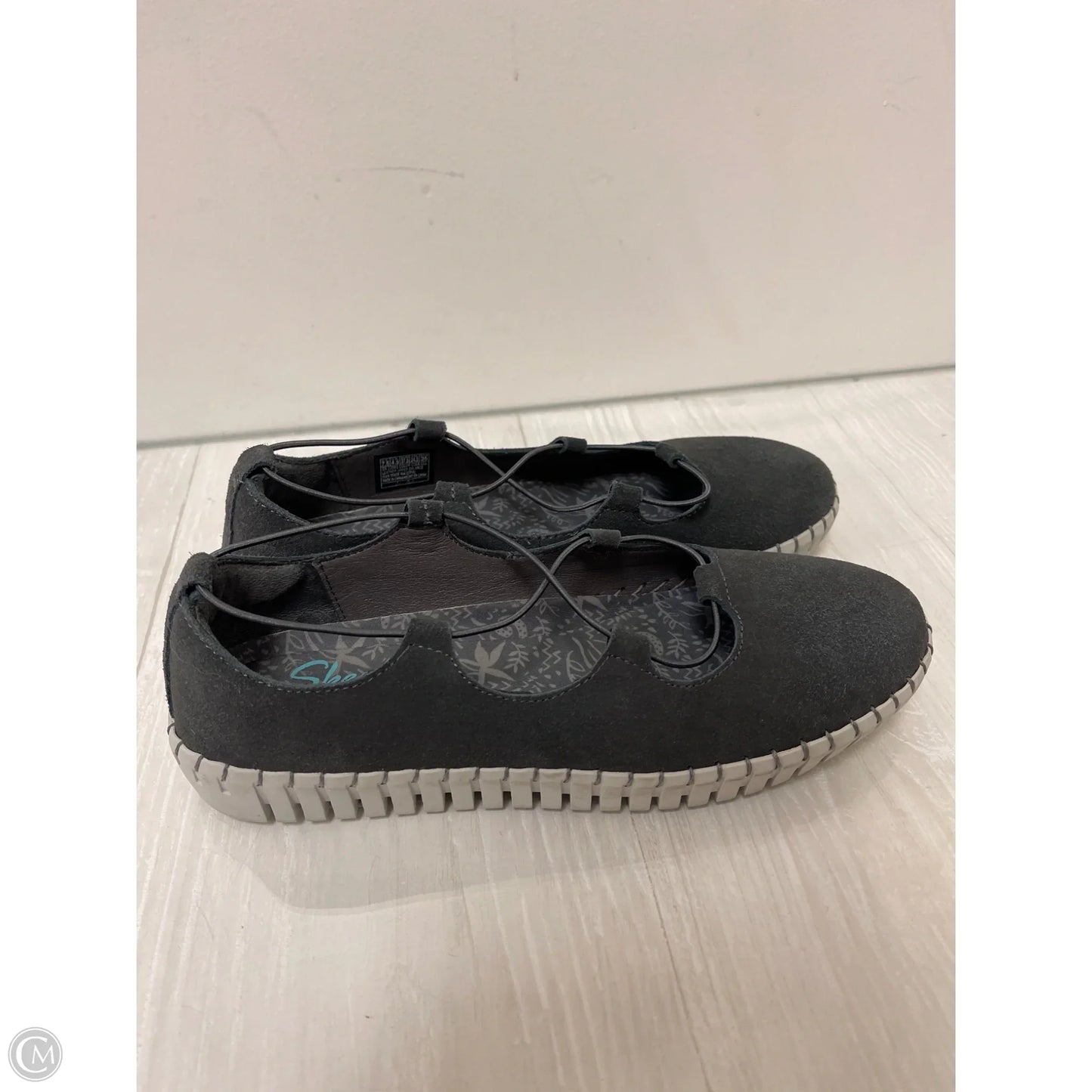 Shoes Flats By Skechers In Grey, Size: 7.5