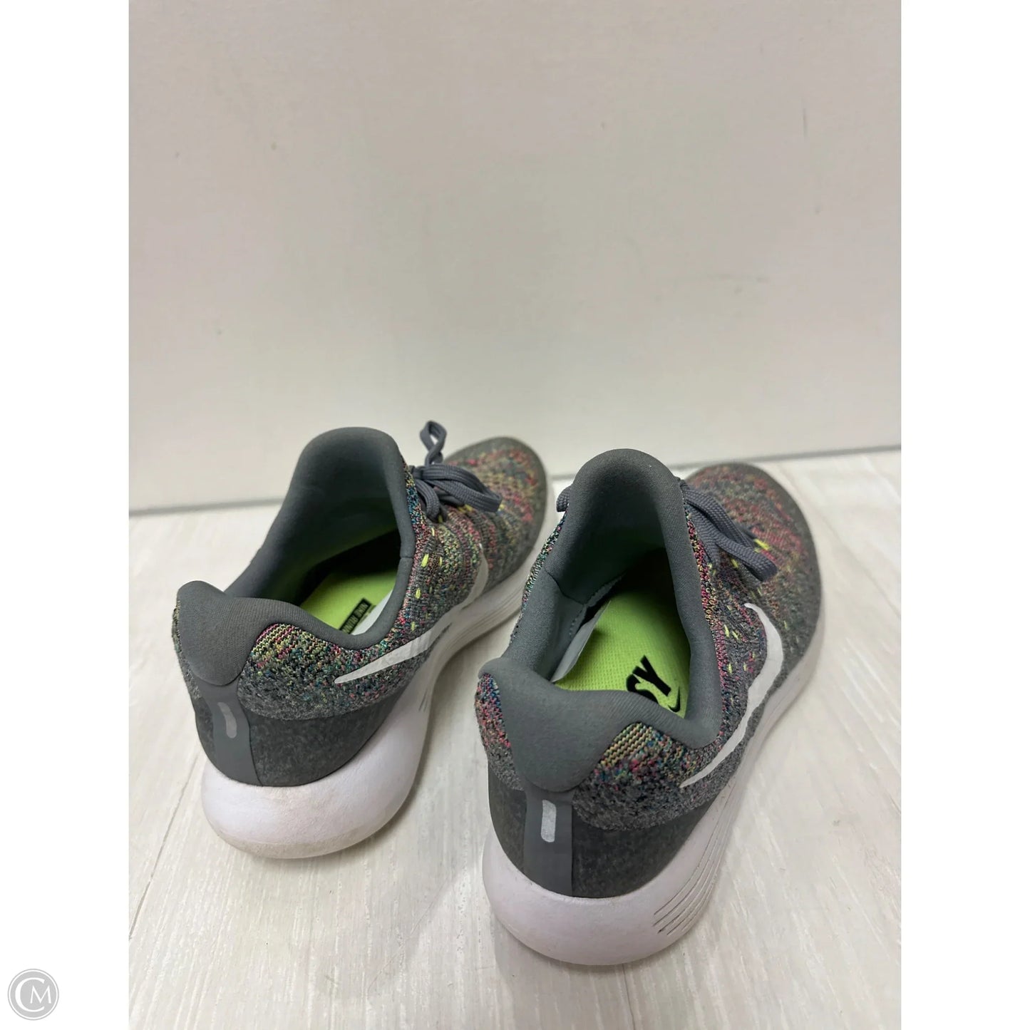 Shoes Athletic By Nike In Grey, Size: 8.5
