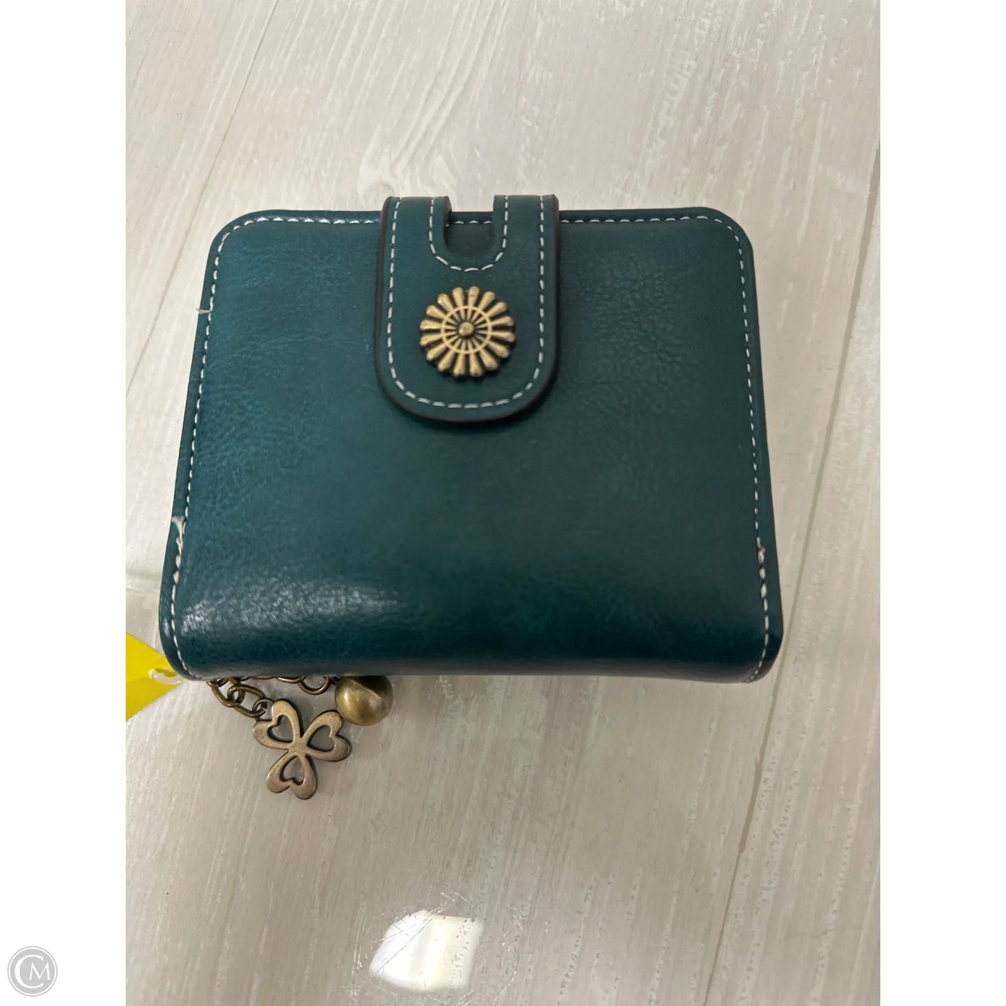 Wallet By Clothes Mentor, Size: Medium