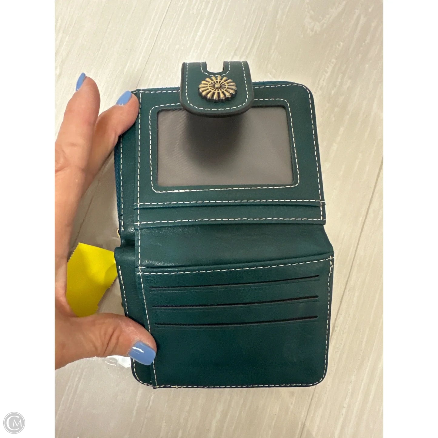 Wallet By Clothes Mentor, Size: Medium
