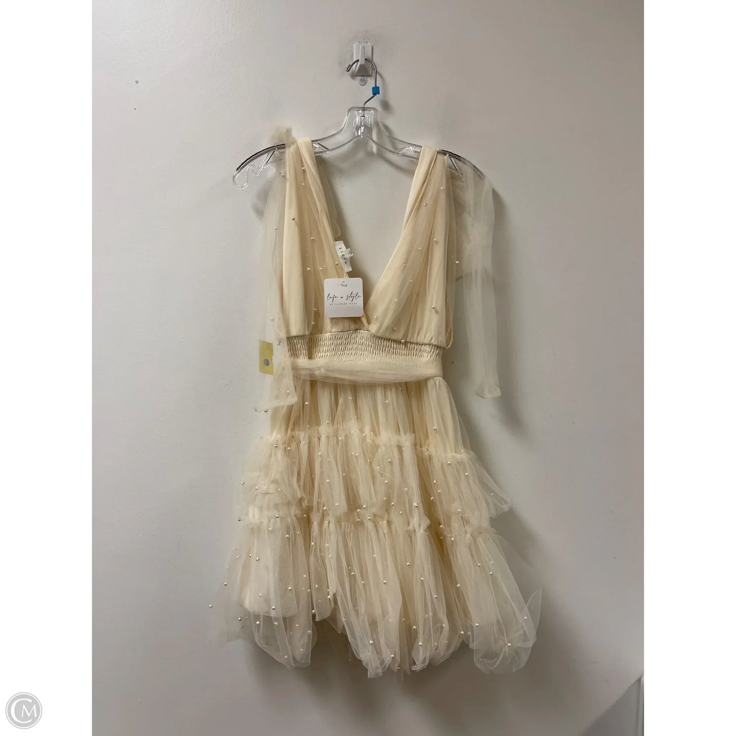 Dress Party Short By Mable In Cream, Size: L