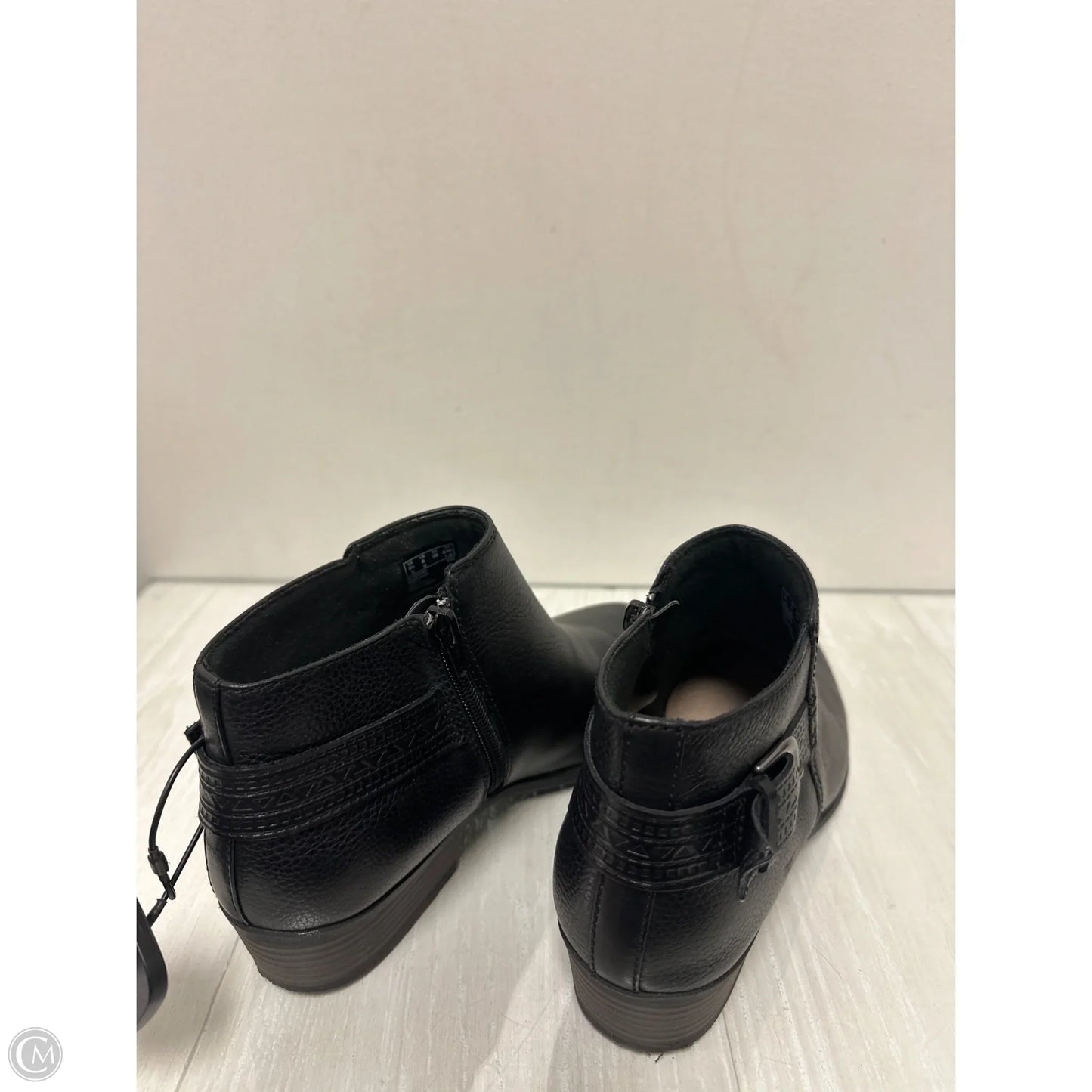 Boots Ankle Flats By Clarks In Black, Size: 8