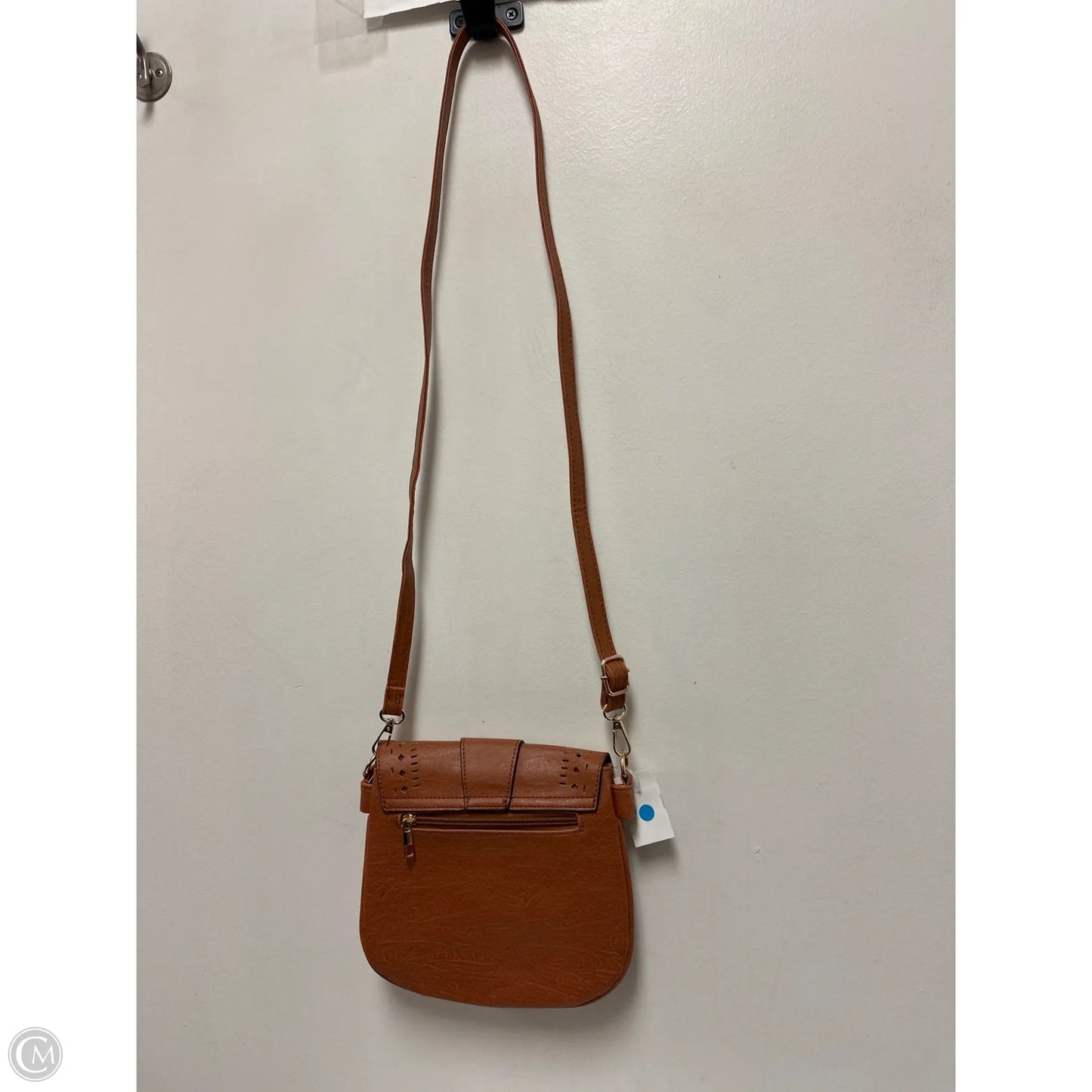 Crossbody By Clothes Mentor, Size: Medium