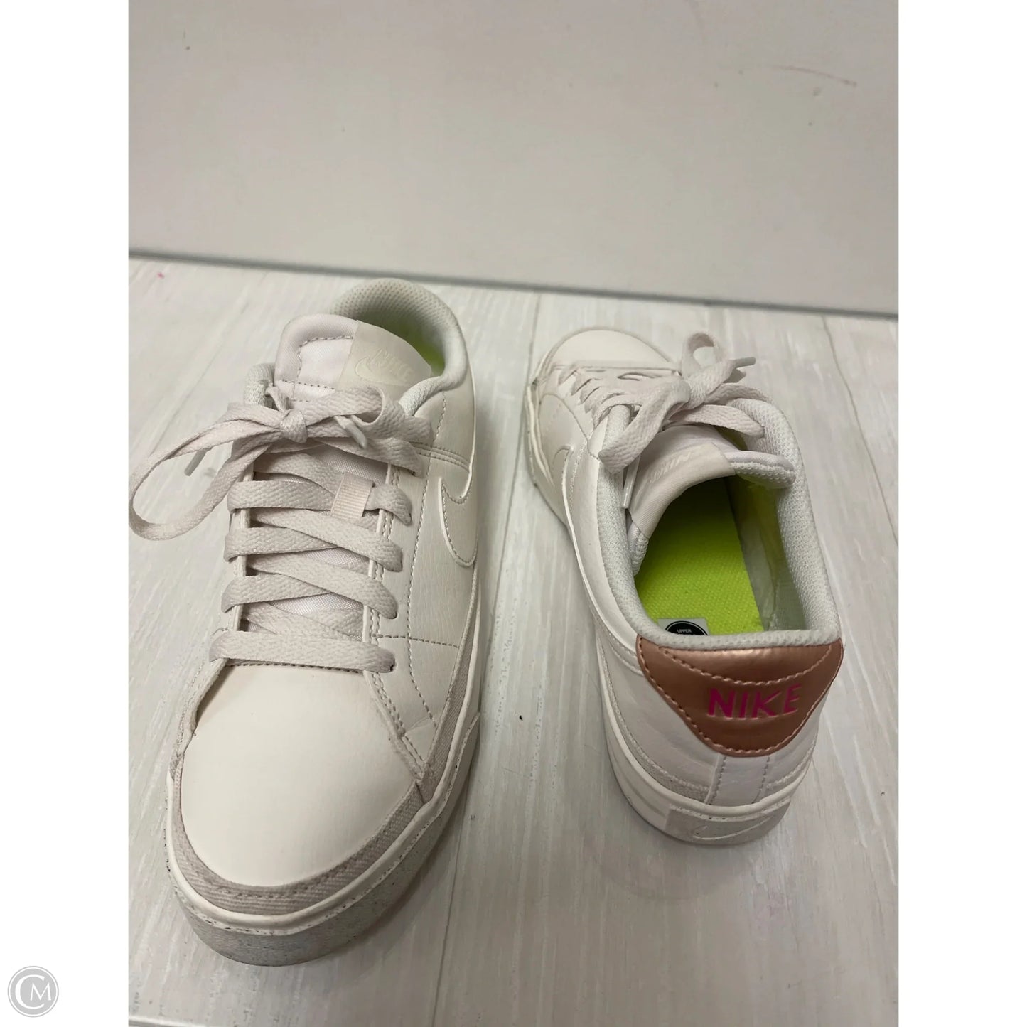 Shoes Flats By Nike In White, Size: 7