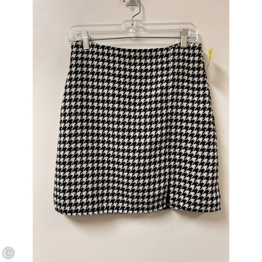 Skirt Midi By Old Navy In Black & White, Size: 4