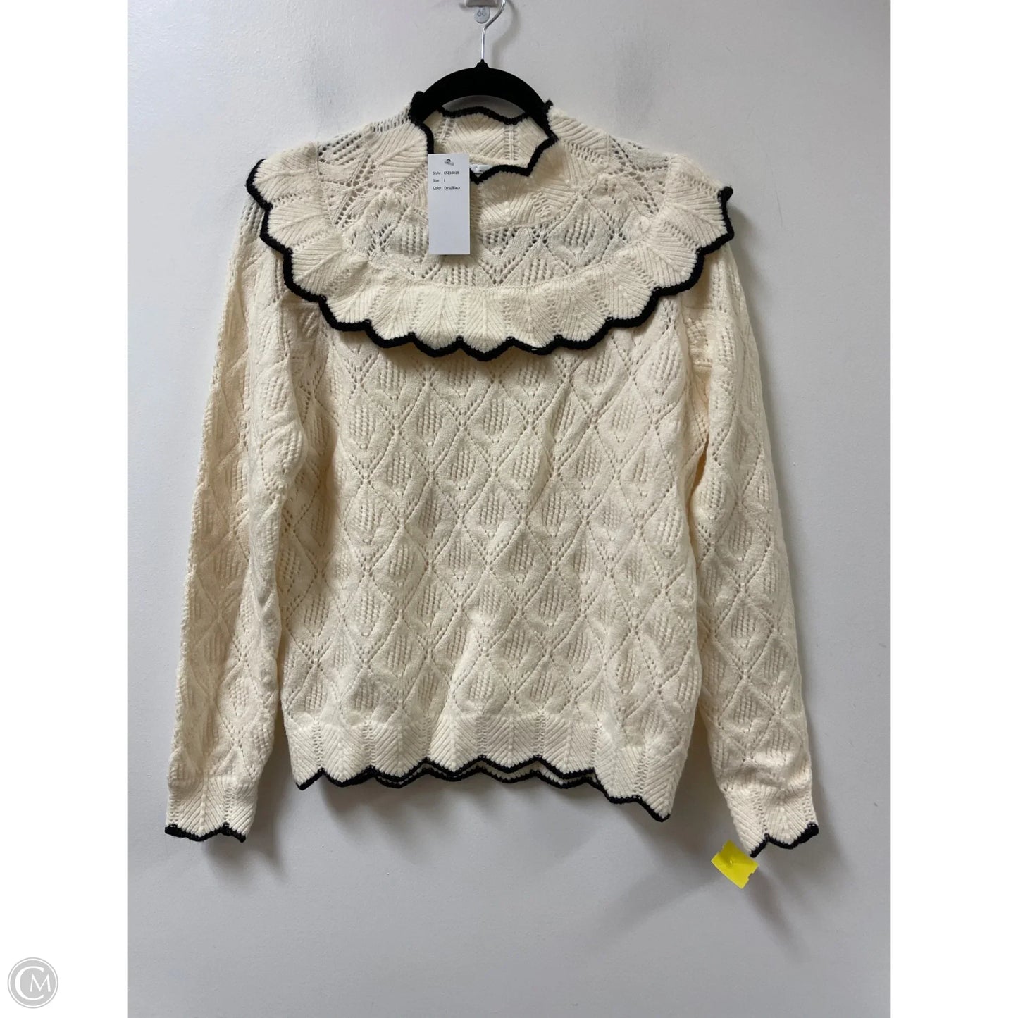 Sweater By Clothes Mentor In Cream, Size: L