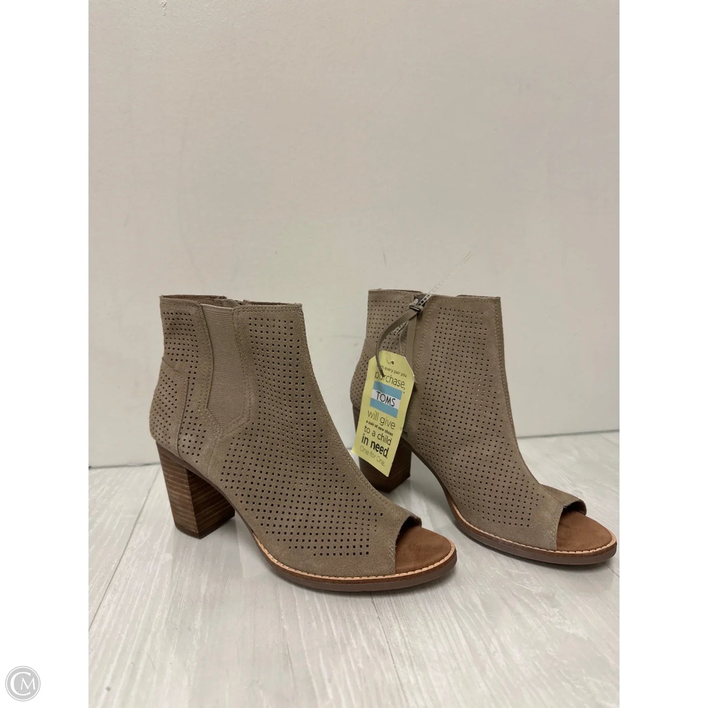 Boots Ankle Heels By Toms In Beige, Size: 8.5