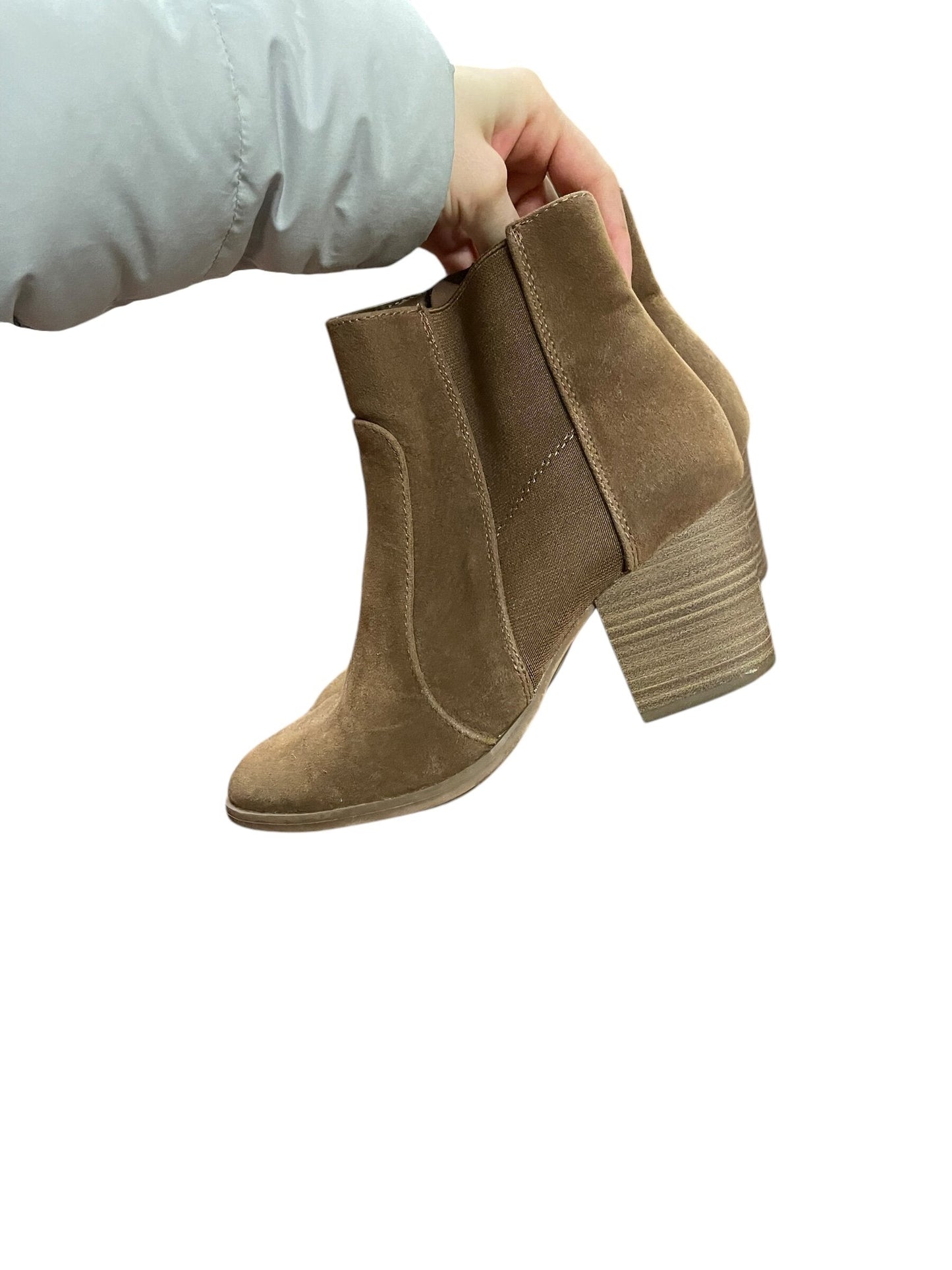 Boots Ankle Heels By Universal Thread Size: 7.5