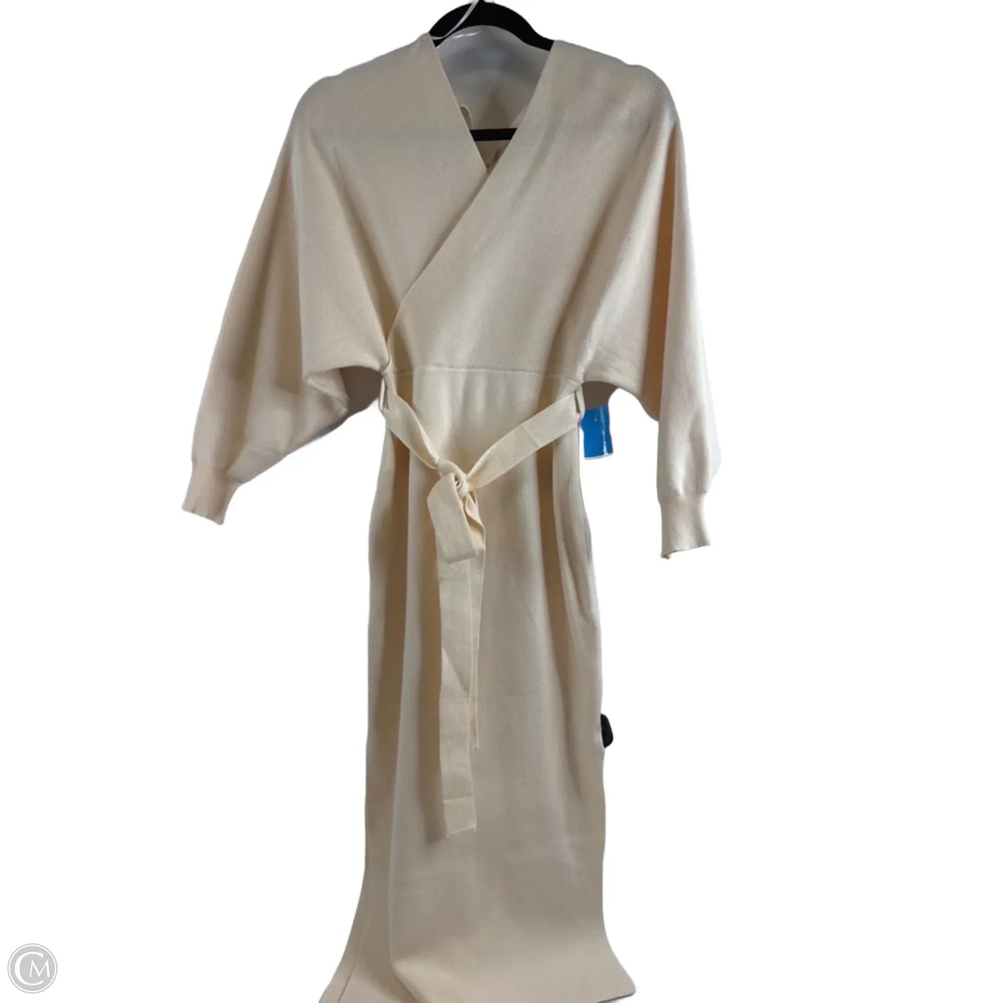 Dress Sweater By Clothes Mentor In Cream, Size: M